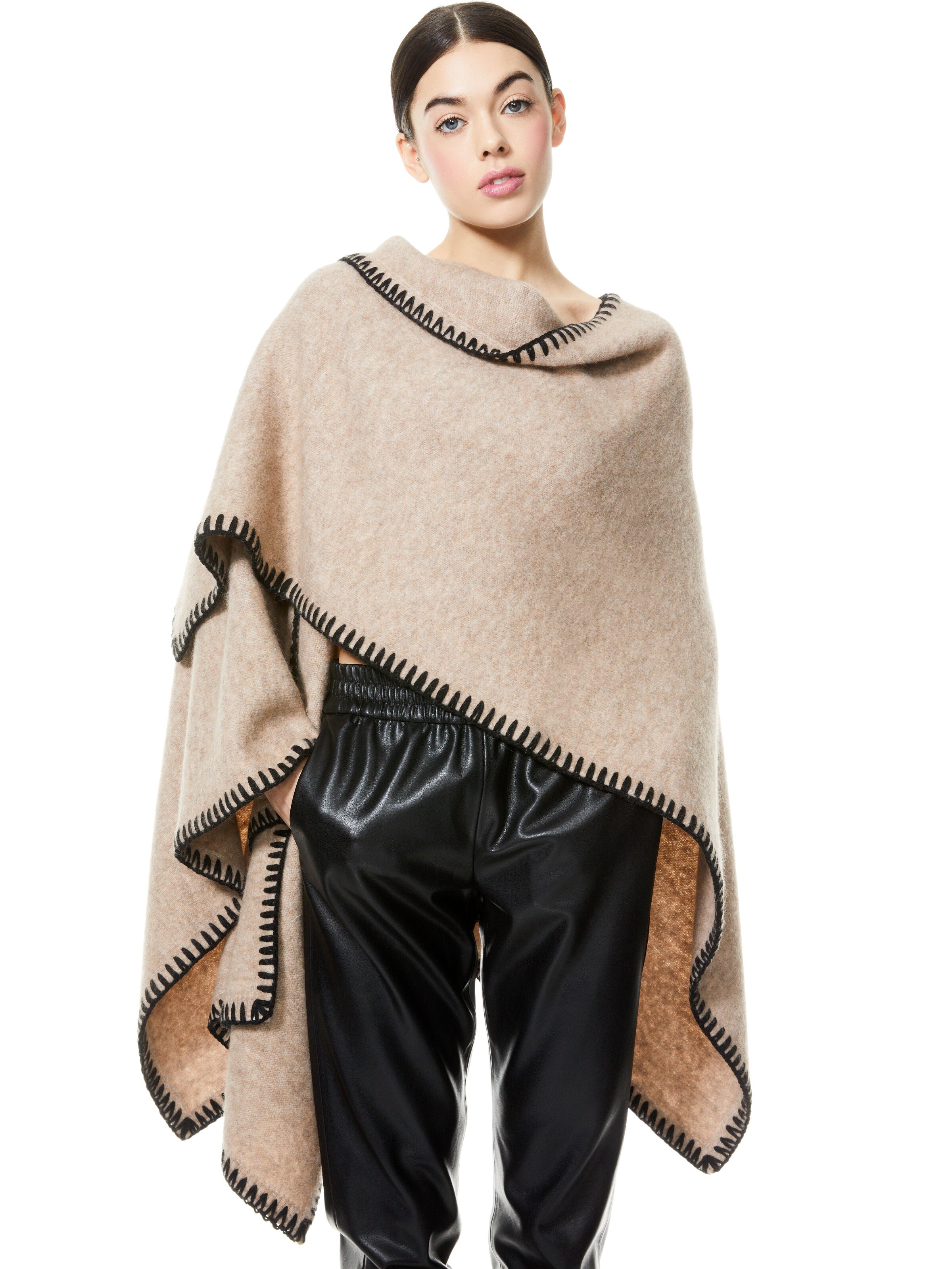 KAMALA PONCHO OVERSIZE
