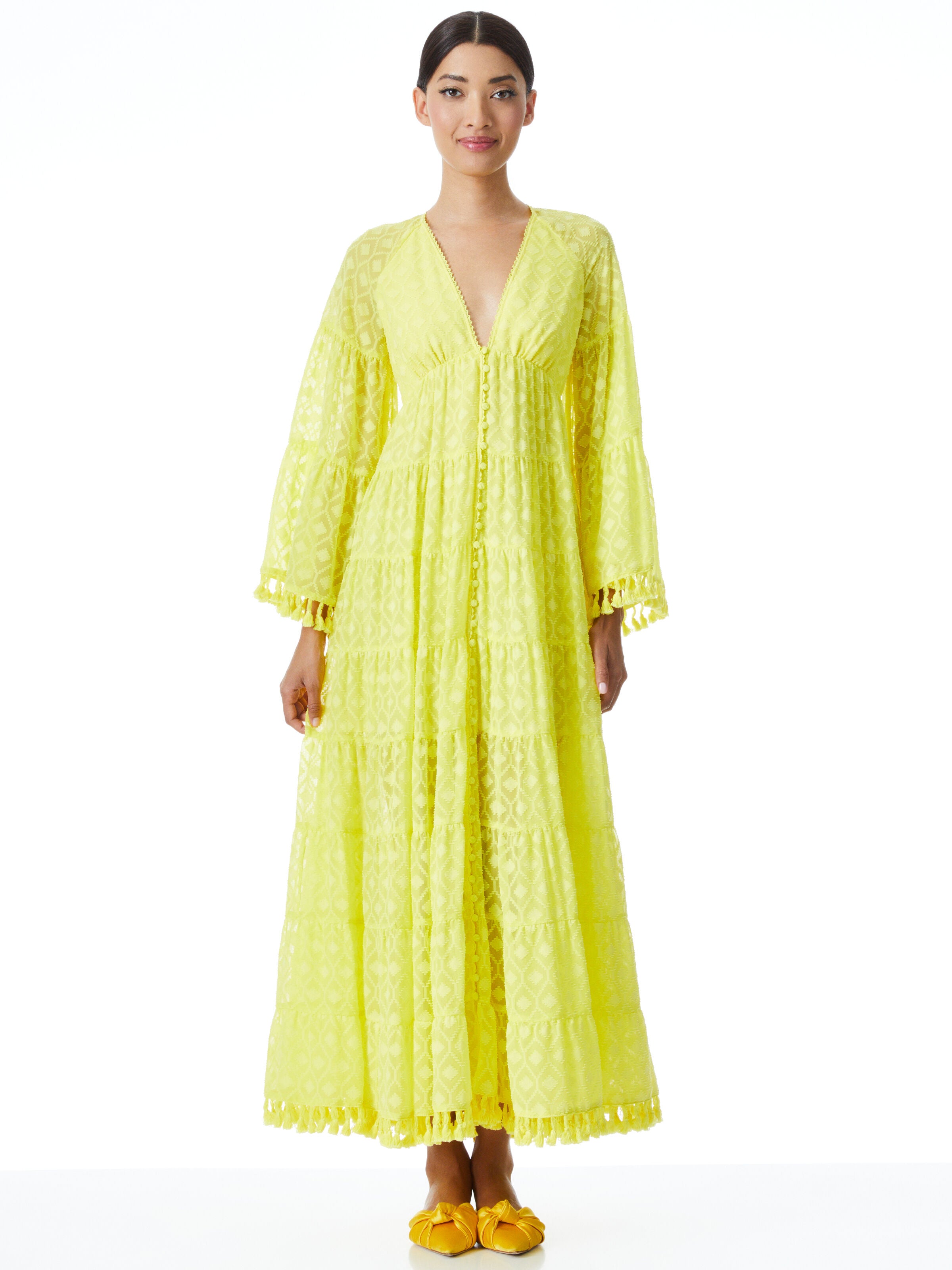 ROBE LONGUE ALEXANDRIA À DOS NU ET POMPONS