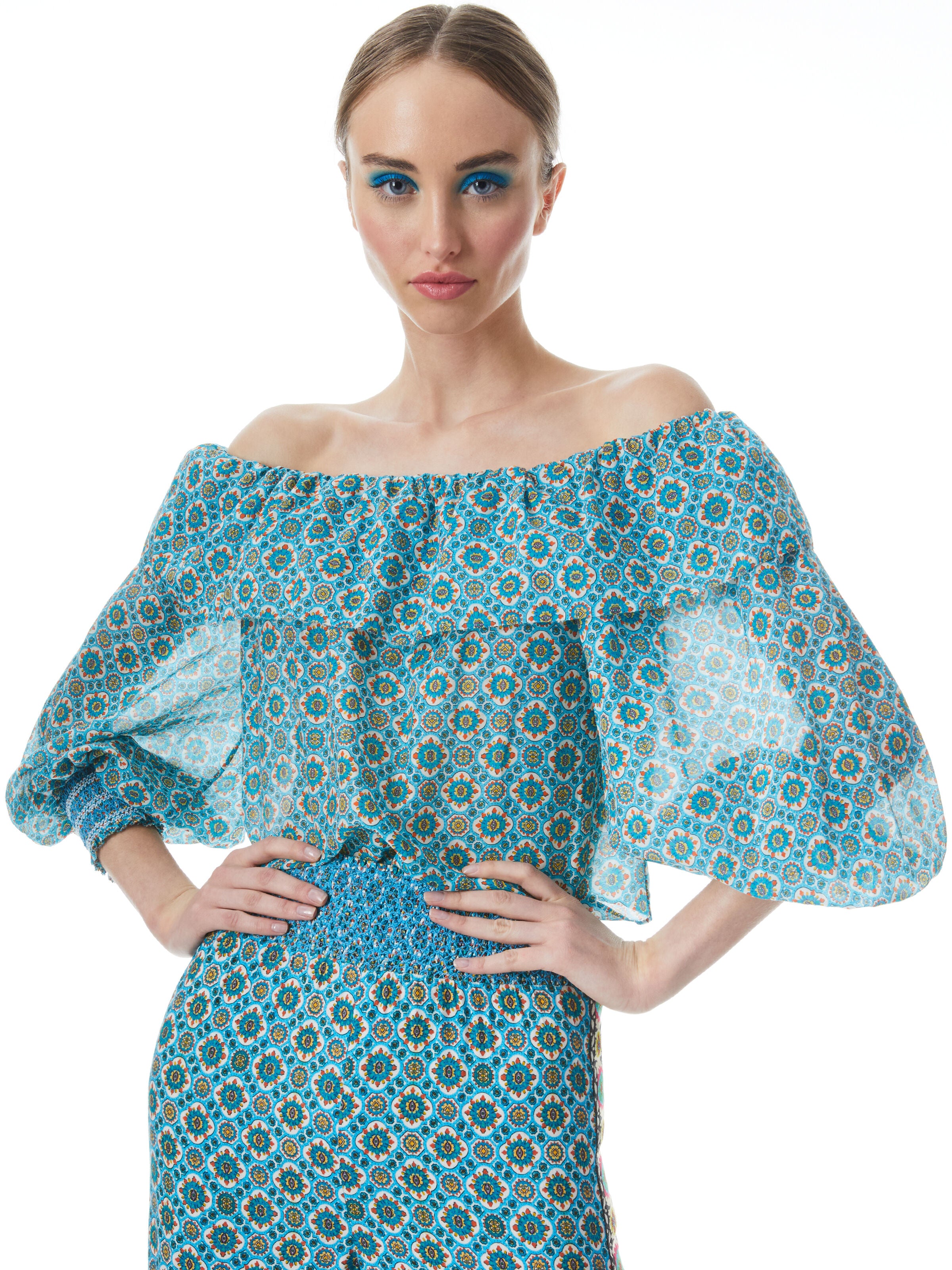 ALTA OFF THE SHOULDER RUFFLE BLOUSE