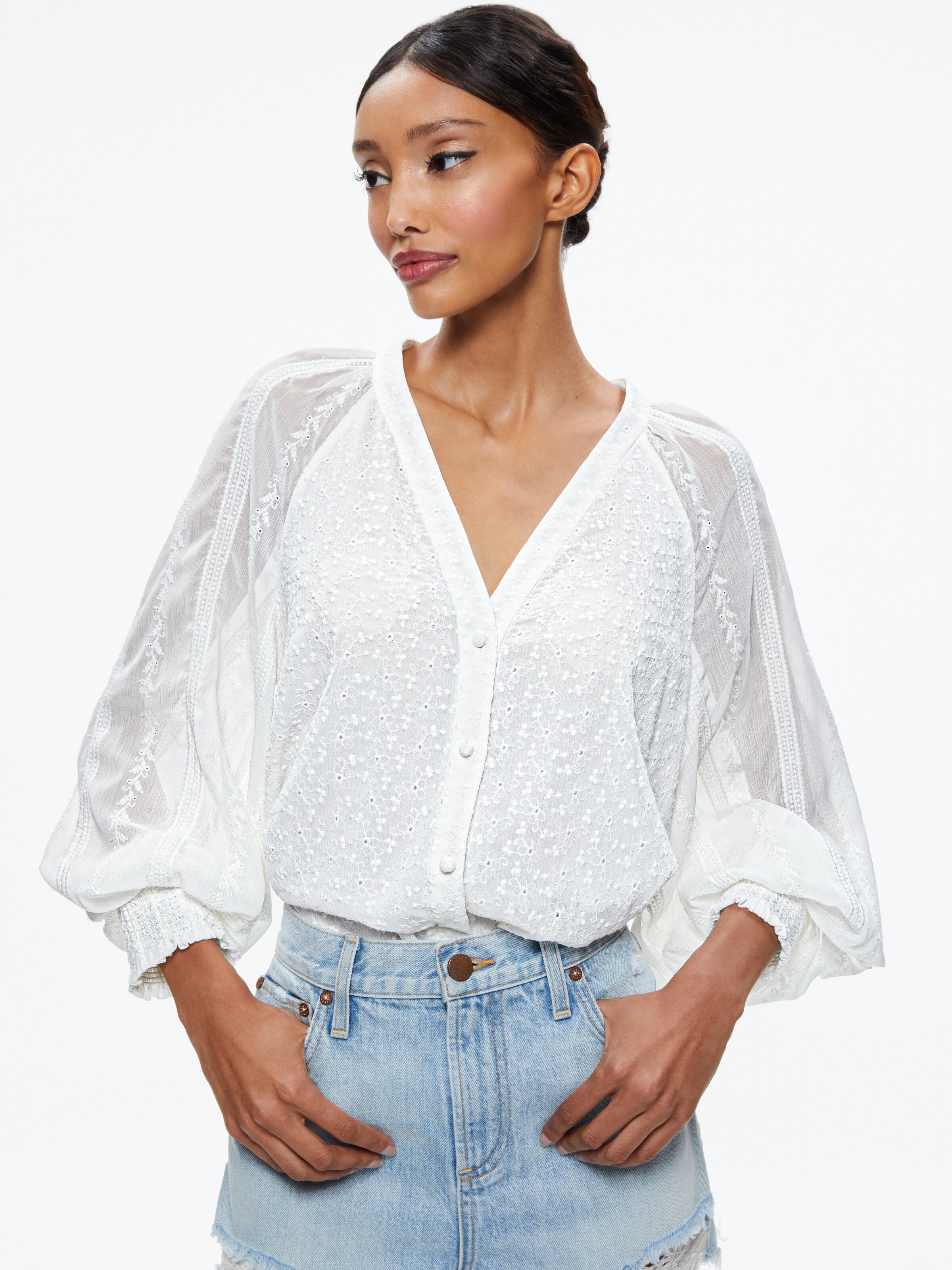 LANG EMBROIDERED BUTTON DOWN BLOUSE