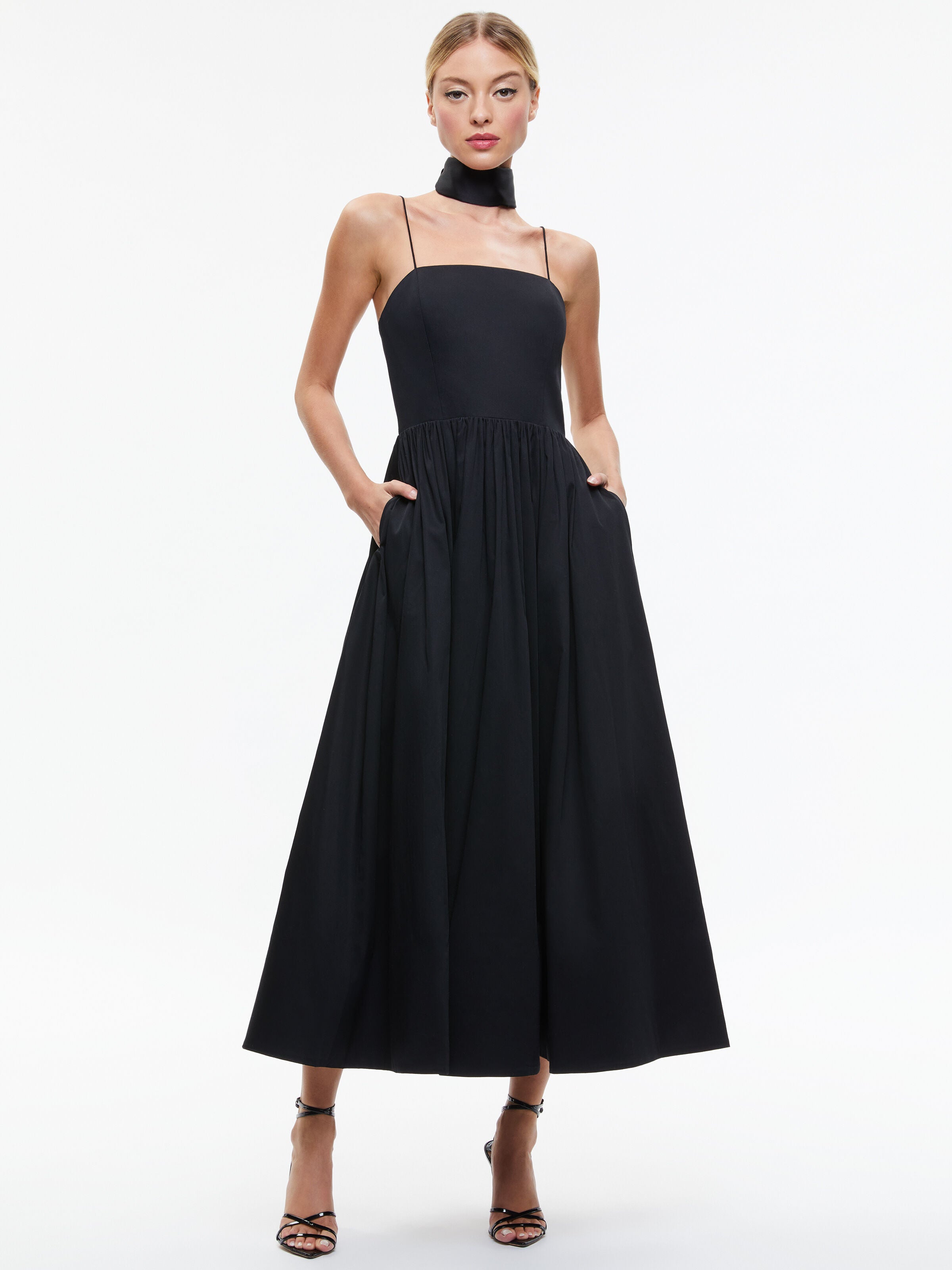 GLYNIS ROBE MIDI À BRETELLES FINES ET ÉCHARPE