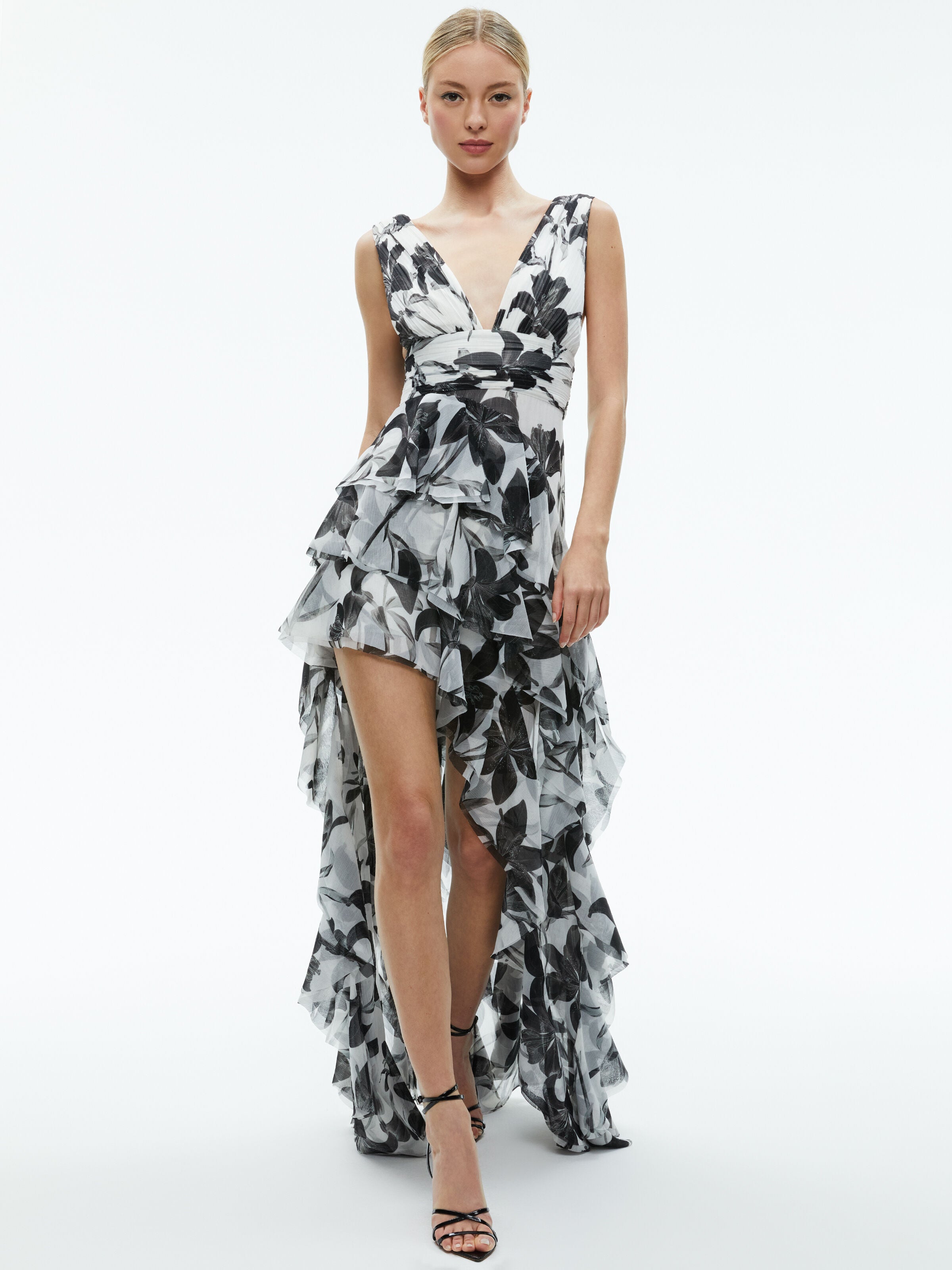 Vestito lungo asimmetrico con scollo a V e balze Holly