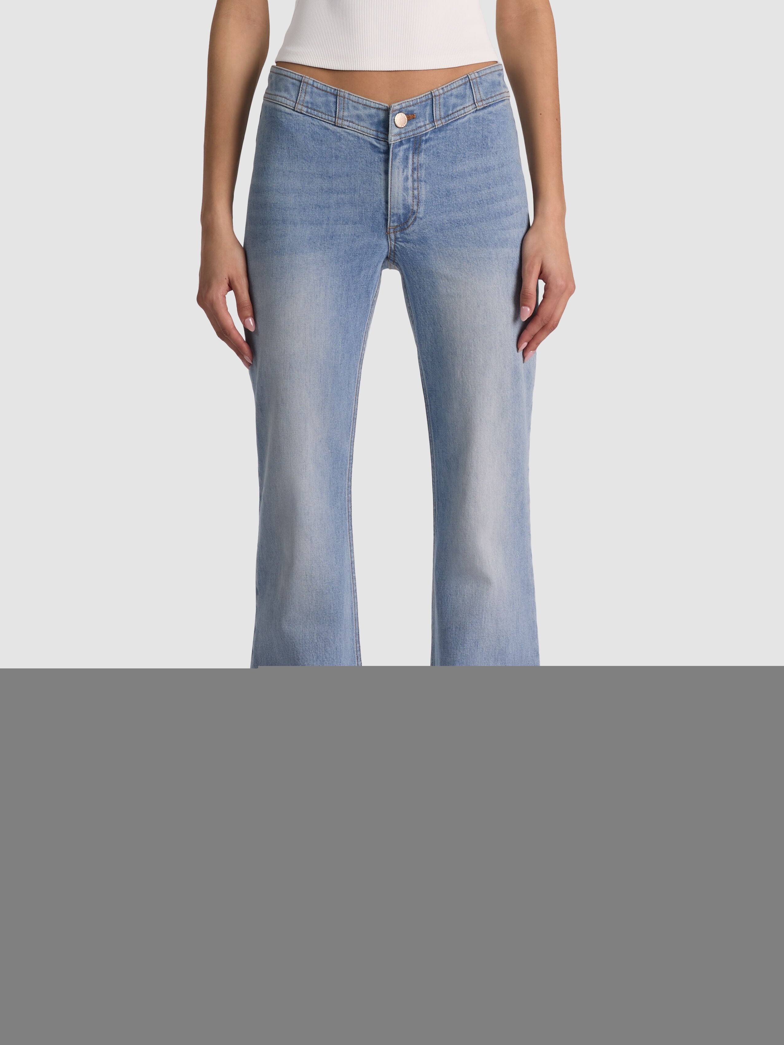 CHELSEA CROPPED FLARE JEAN