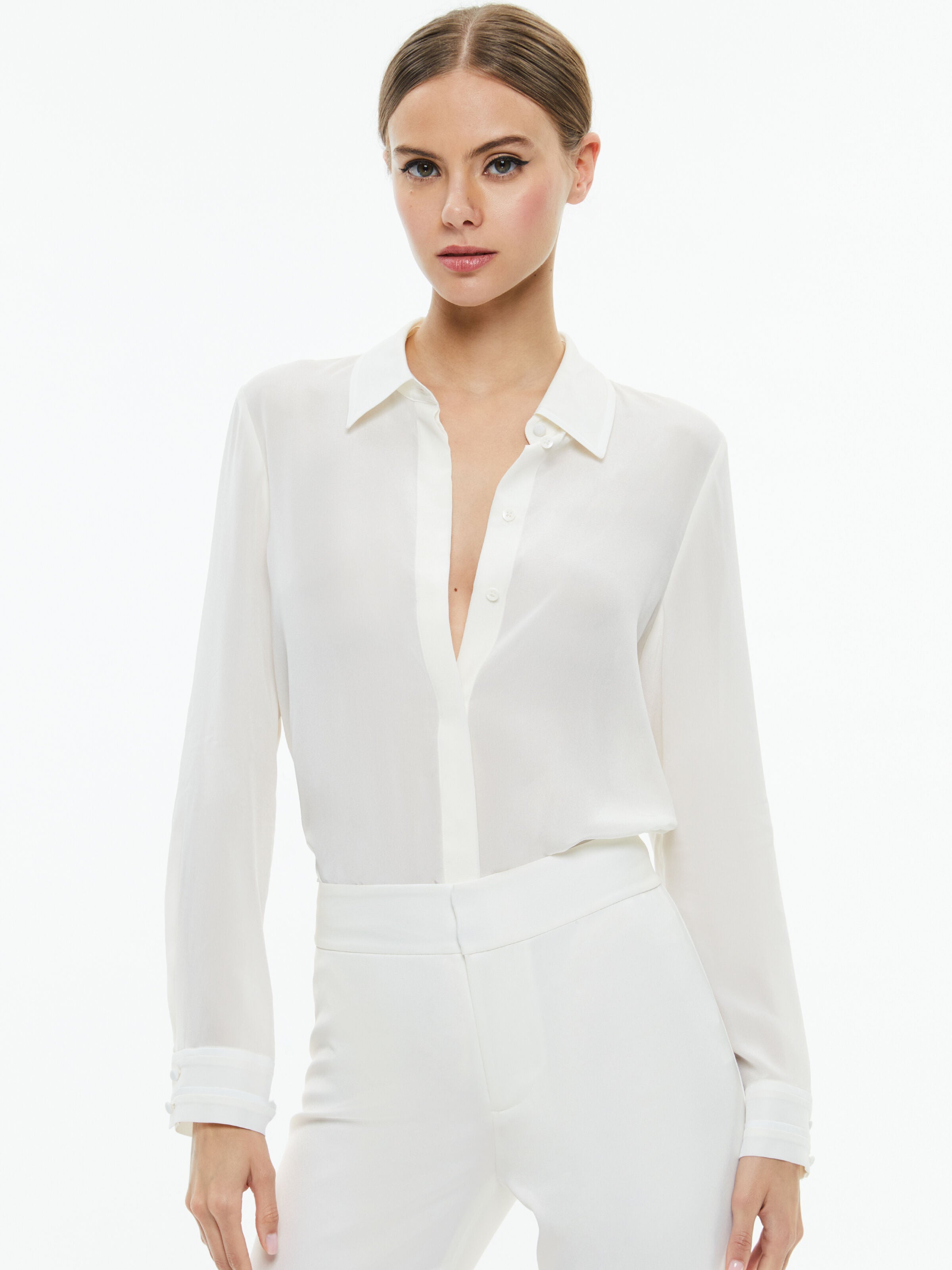 WILLA RELAXED PLACKET TOP WITH PIPING DETAIL