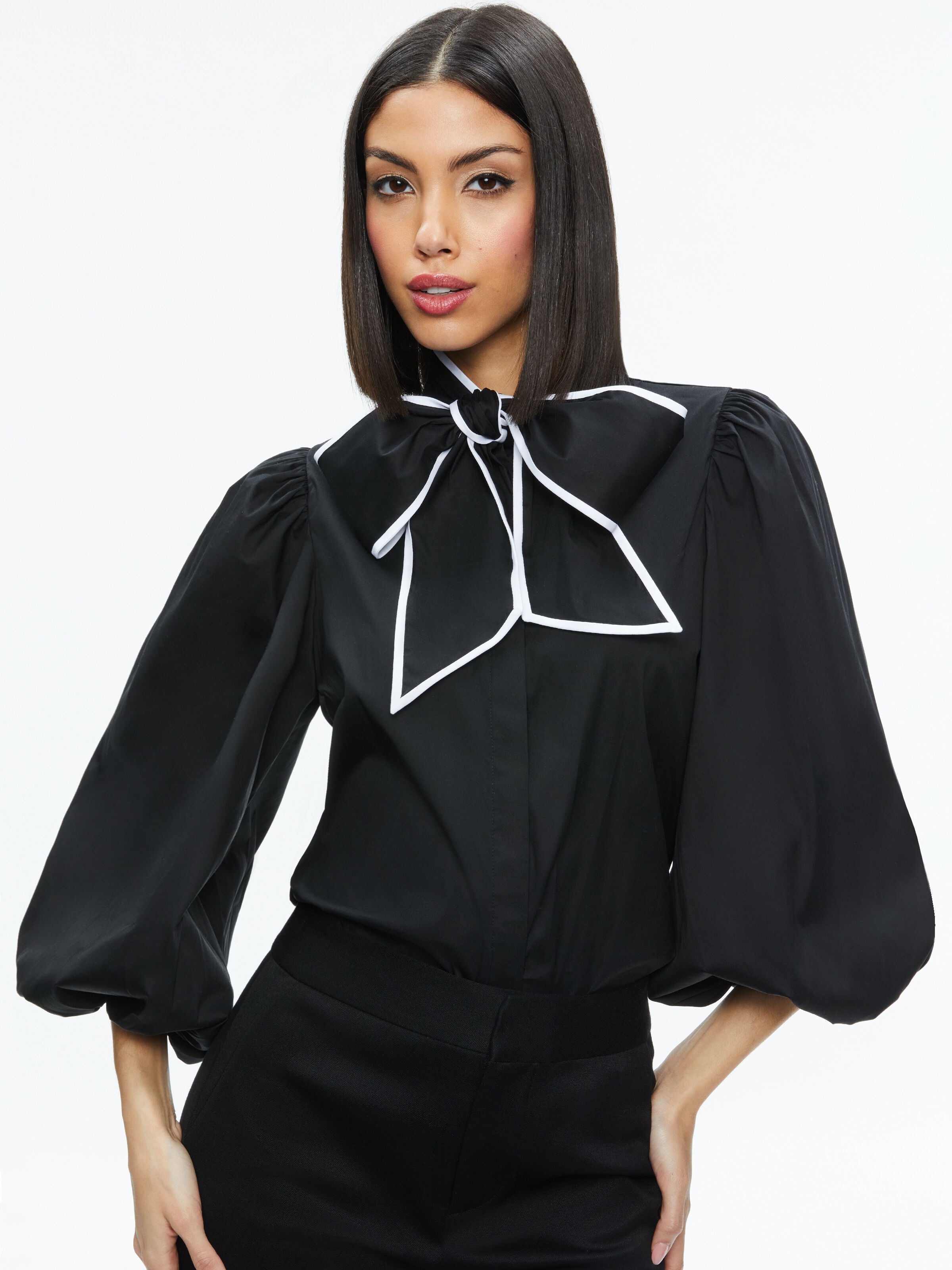 LOU BOW BUTTON DOWN