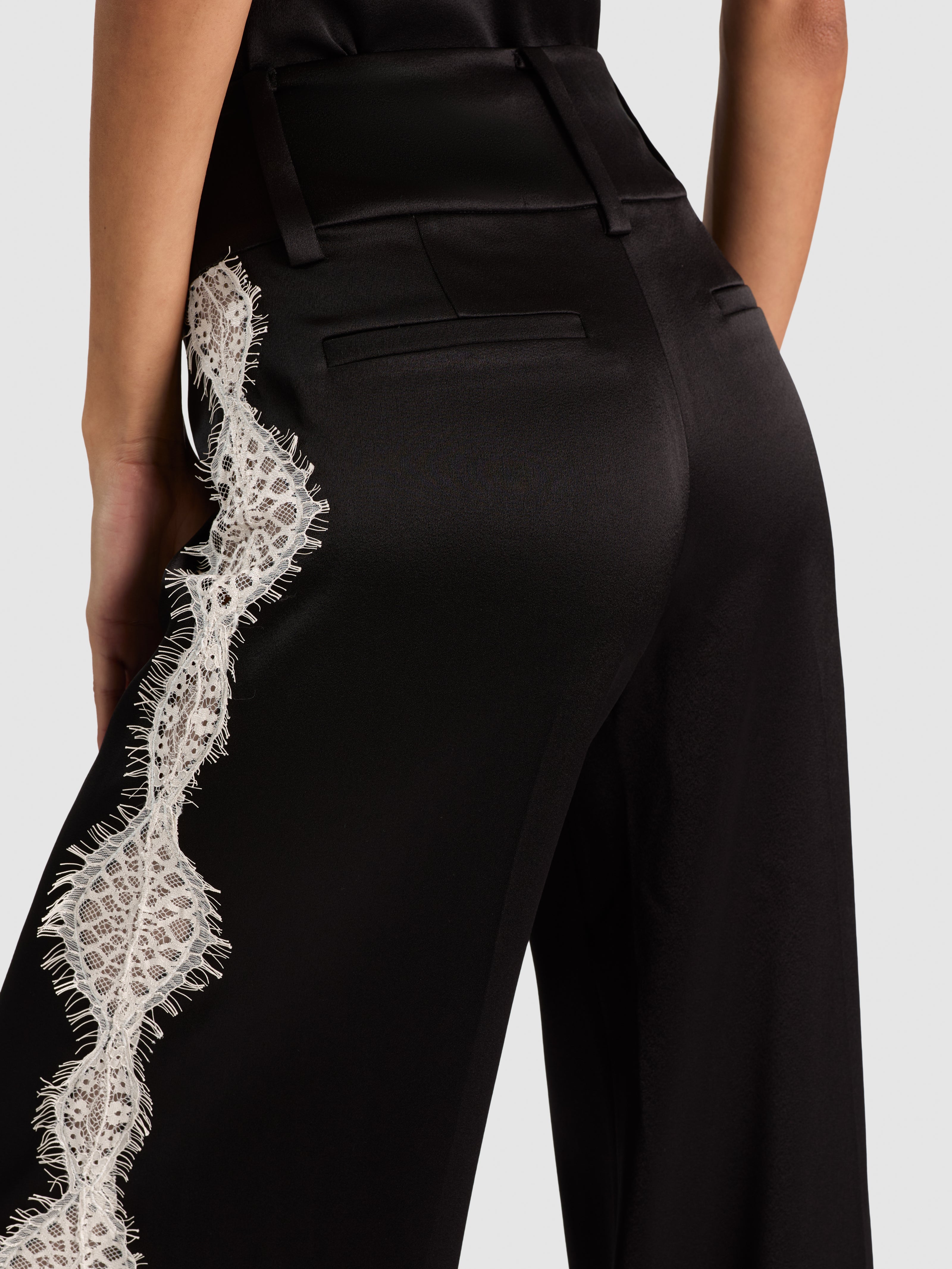 OLIVIA WIDE LEG LACE PANT-BLACK/CHINO-ALICE + OLIVIA