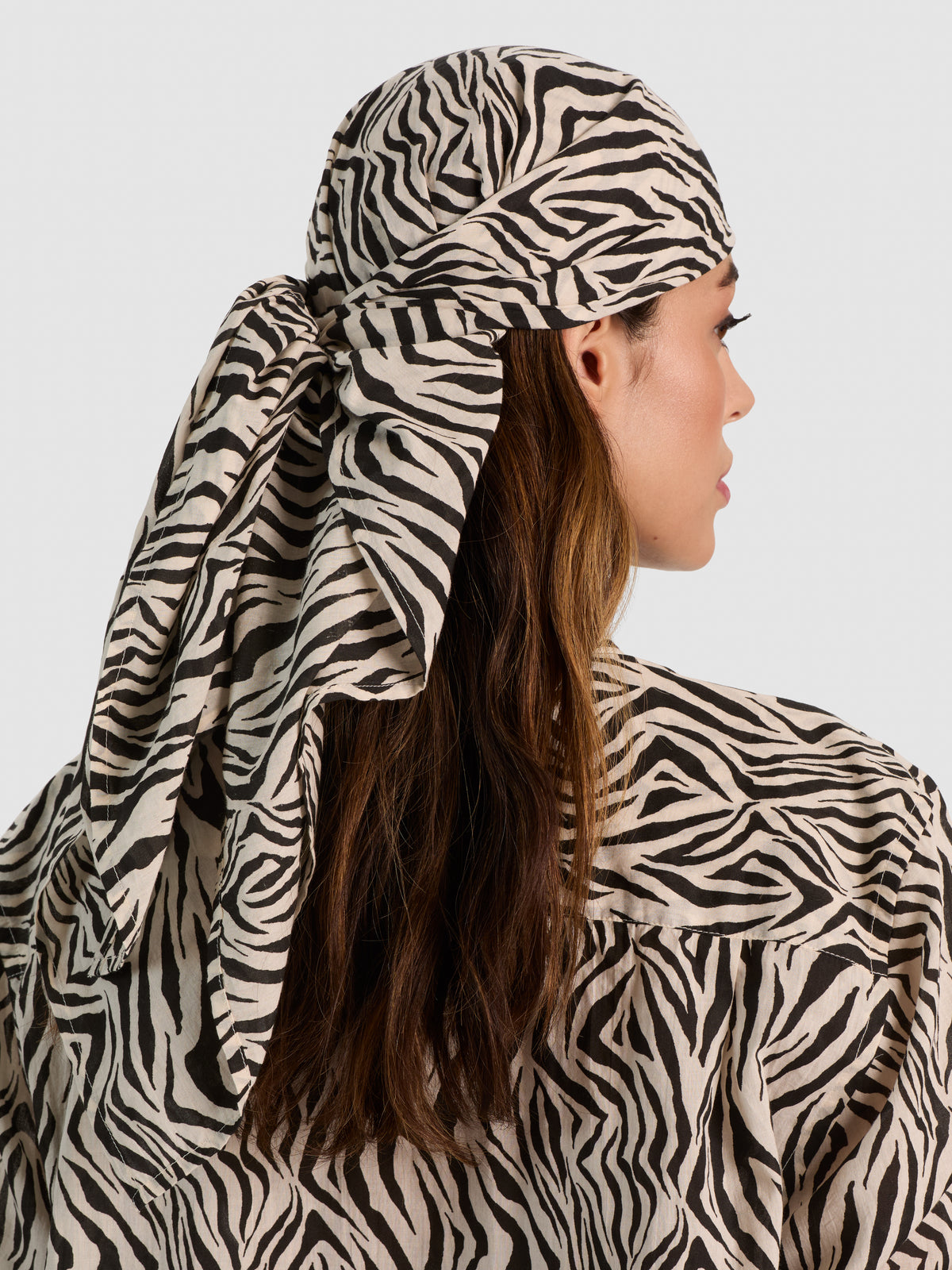A+O X CONIGLIO PALM BEACH SEAVIEW SCARF-ZEBRA PRINT-ALICE + OLIVIA