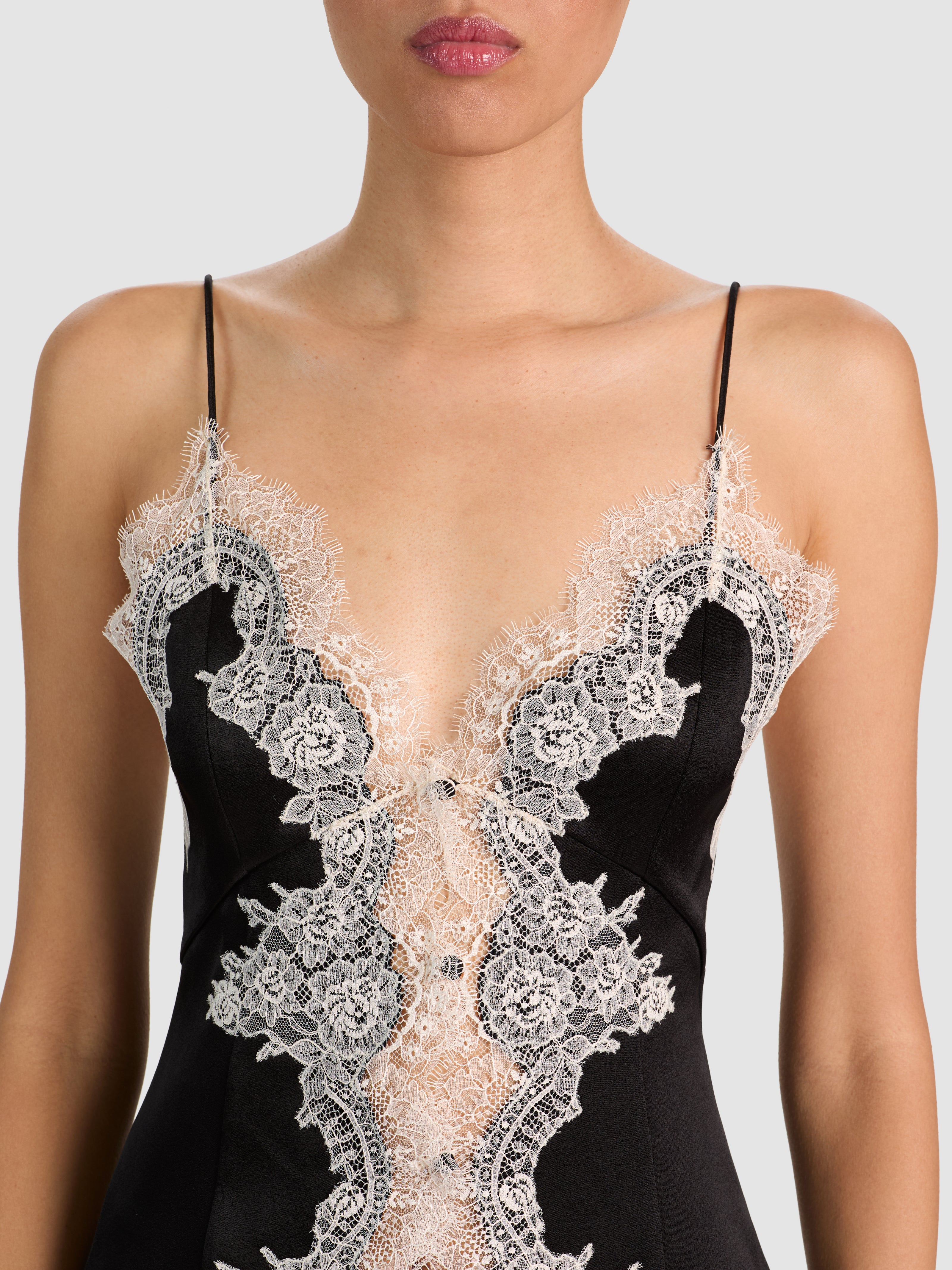 JULIETTA BTN FT TOP CON SPALLINE E PIZZO-ALICE + OLIVIA