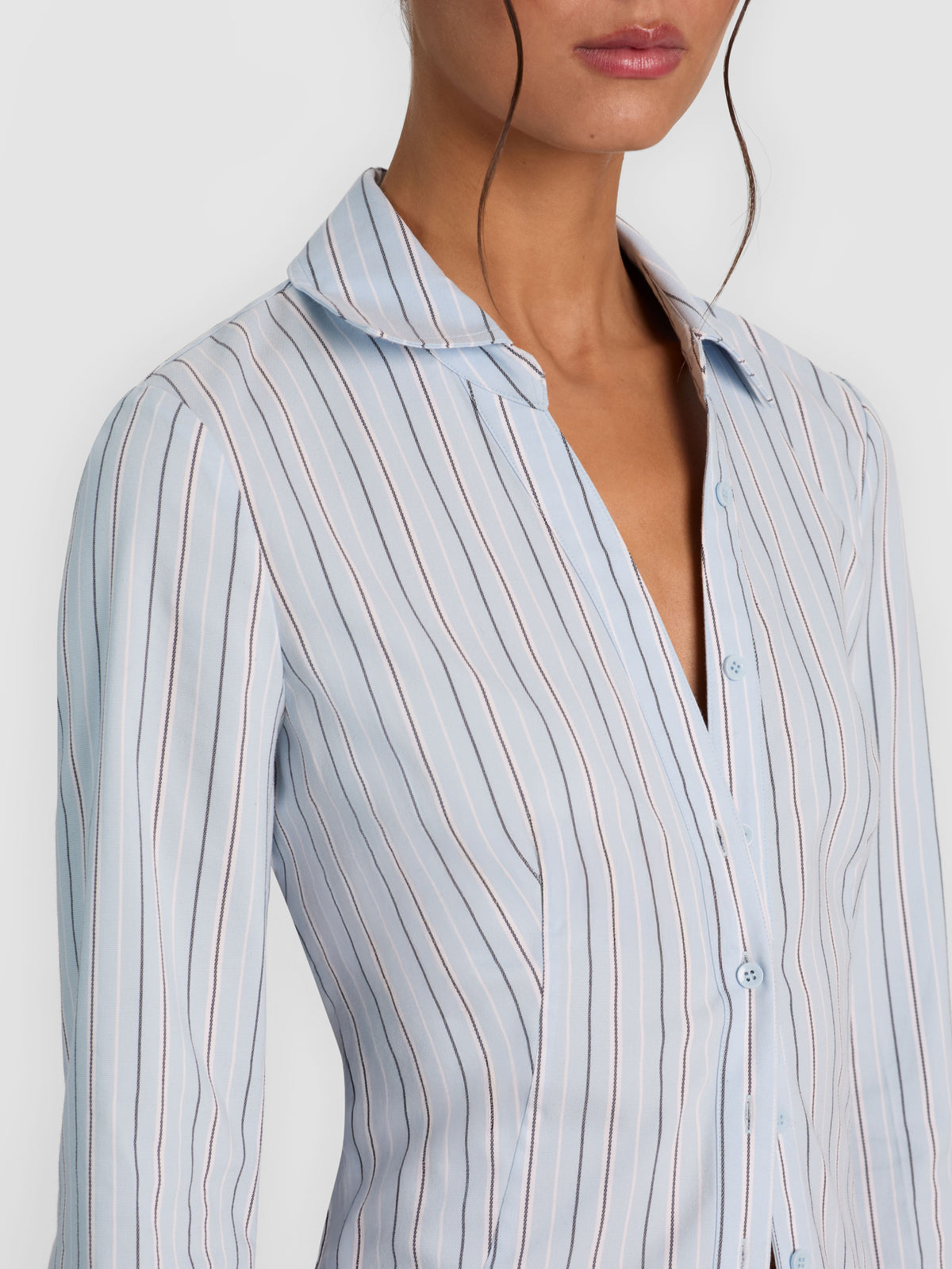 CHEMISIER BOUTONNÉ CINTRE FREYA-ALICE + OLIVIA