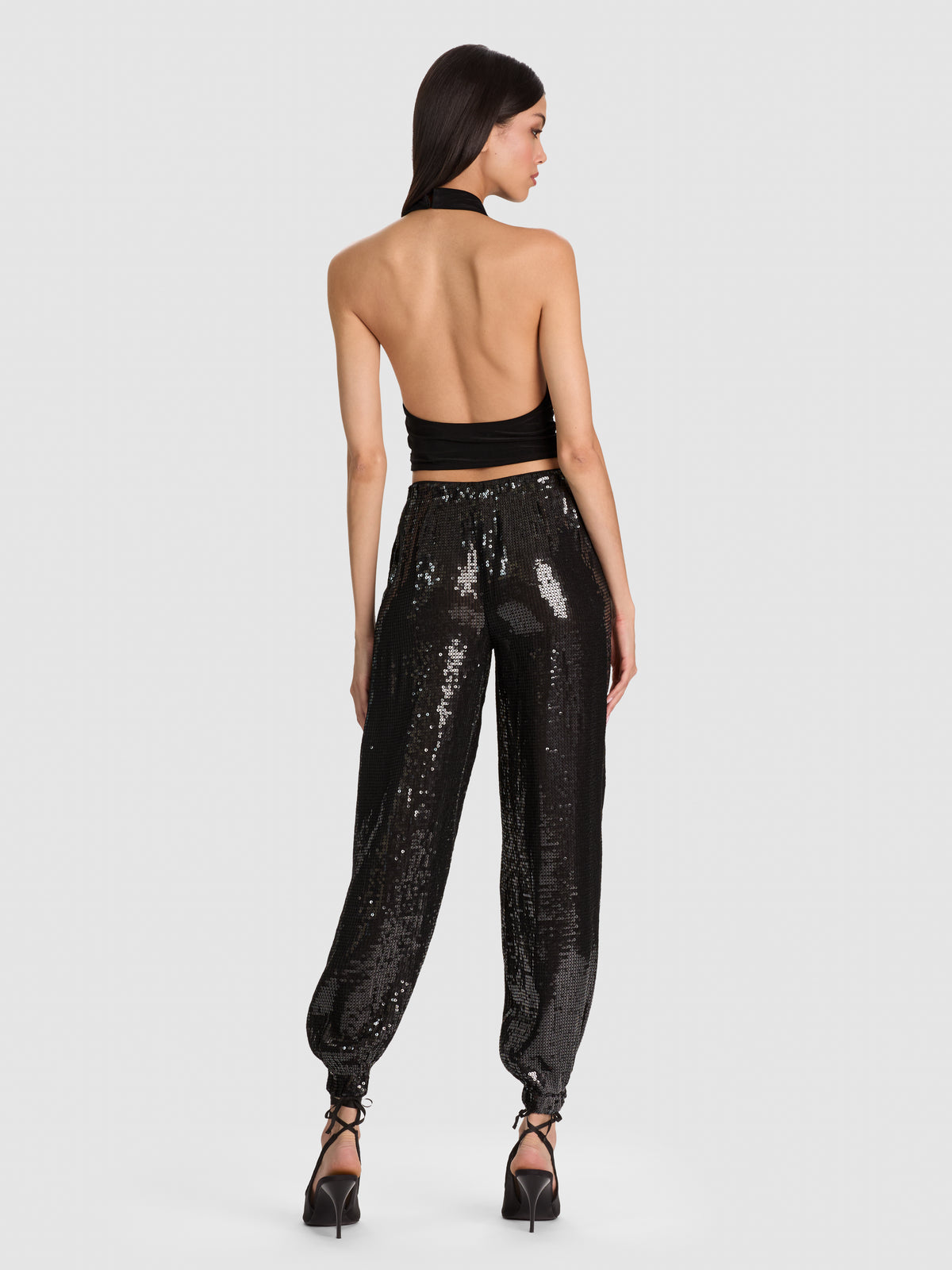 Top a vogatore incrociato sul collo Erin-Black-ALICE + OLIVIA