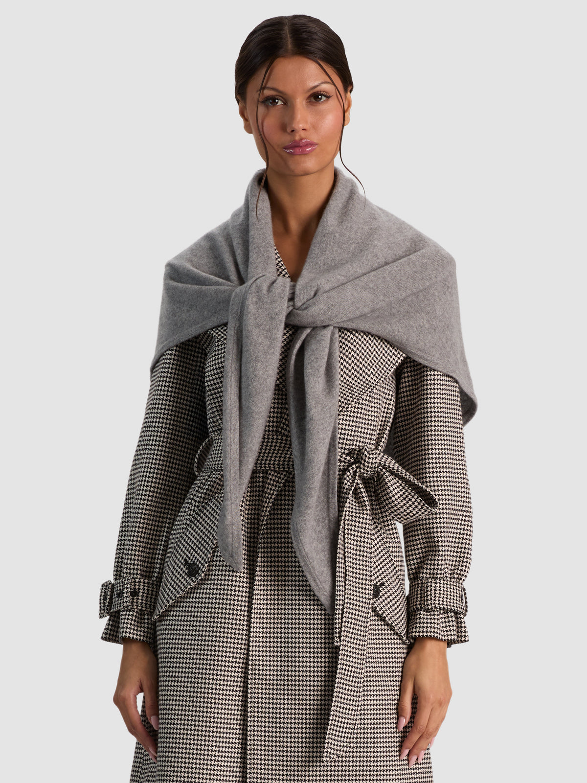 CORINA TRIANGLE SCARF - MEDIUM HEATHER GREY