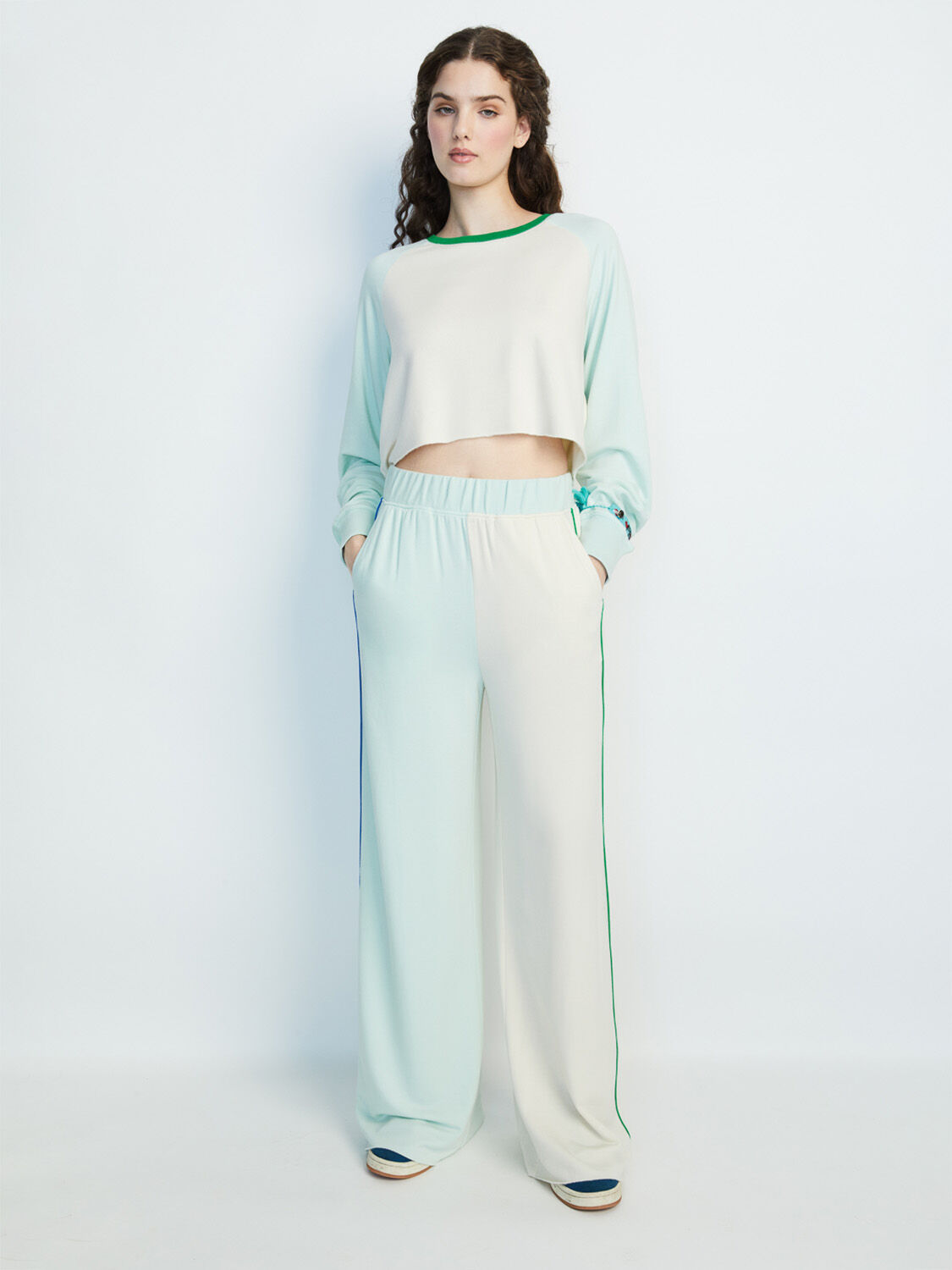 A+O X BIG FEELINGS KELSEY CROPPED CREWNECK-ROSY PINK-ALICE + OLIVIA