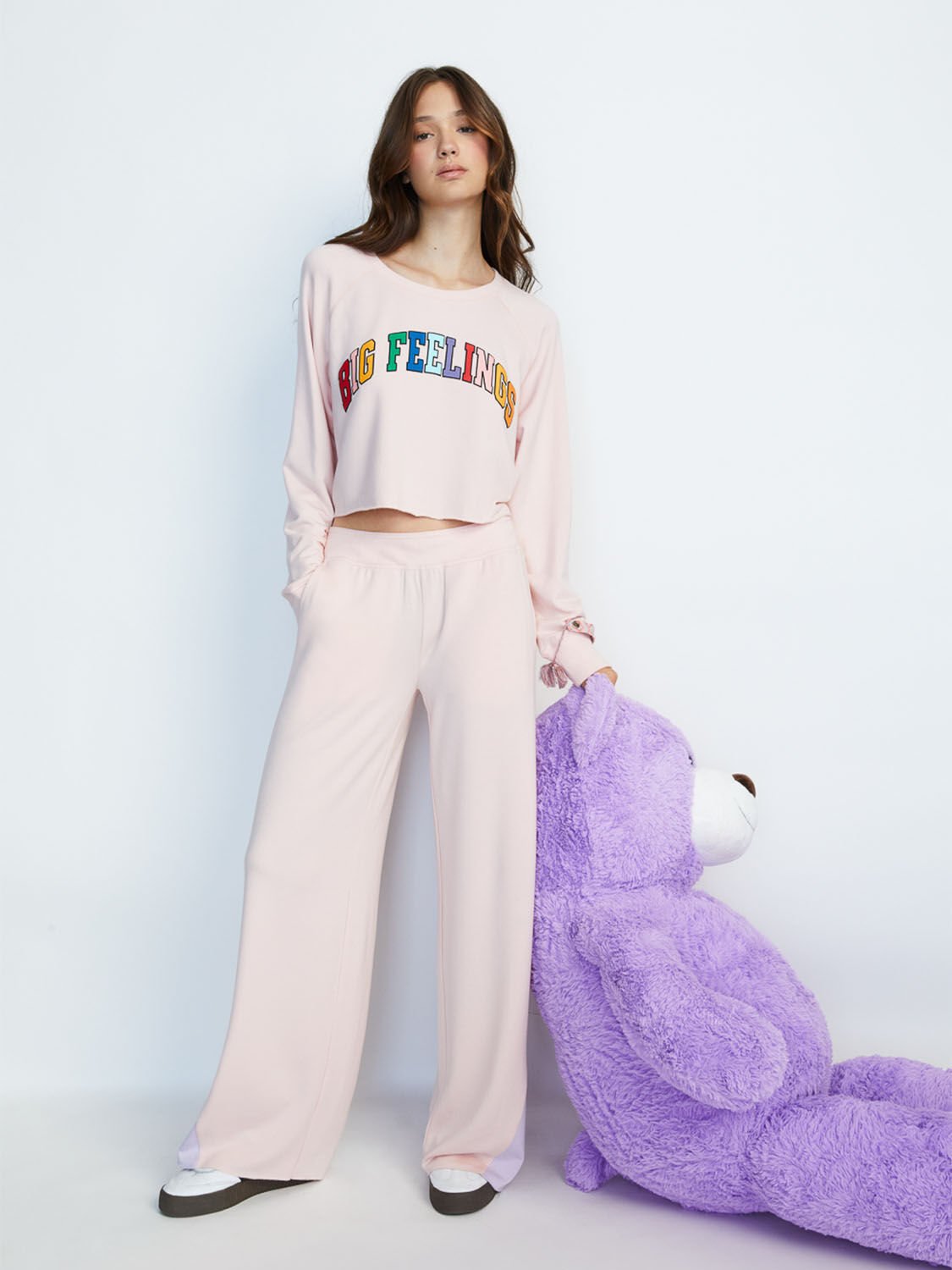 A+O X BIG FEELINGS KELSEY CROPPED CREWNECK-ROSY PINK-ALICE + OLIVIA