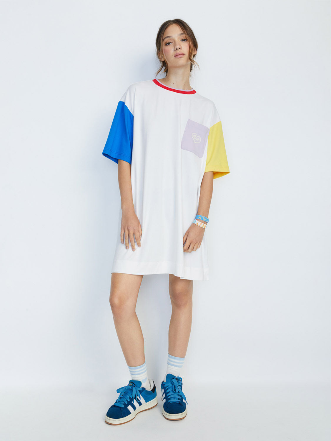 ROBE TEE-SHIRT BELLE À MOTIFS BIG FEELINGS A+O-ALICE + OLIVIA