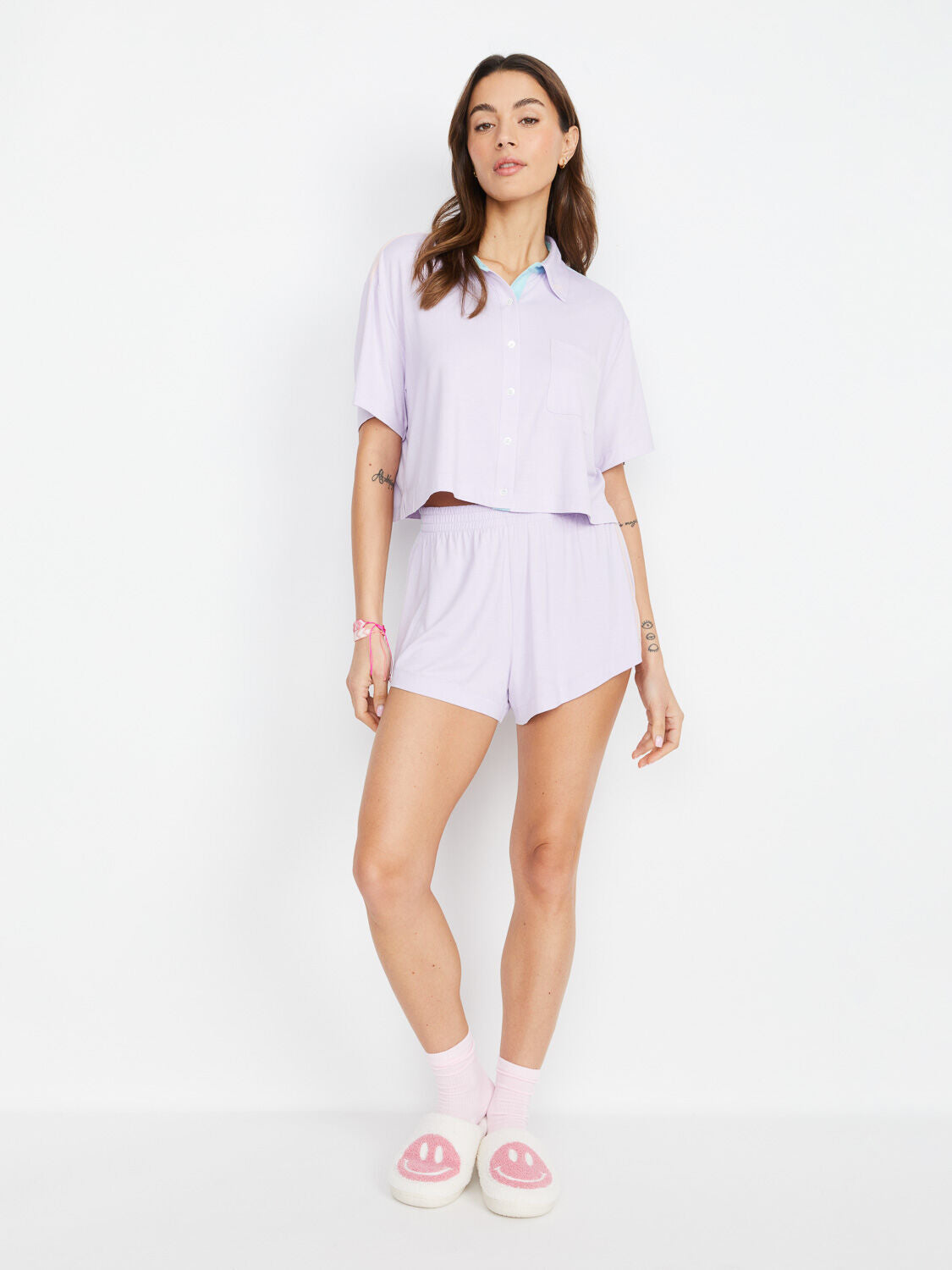 A+O X BIG FEELINGS COMPLETO MANICA CORTA MADDEN-ALICE + OLIVIA