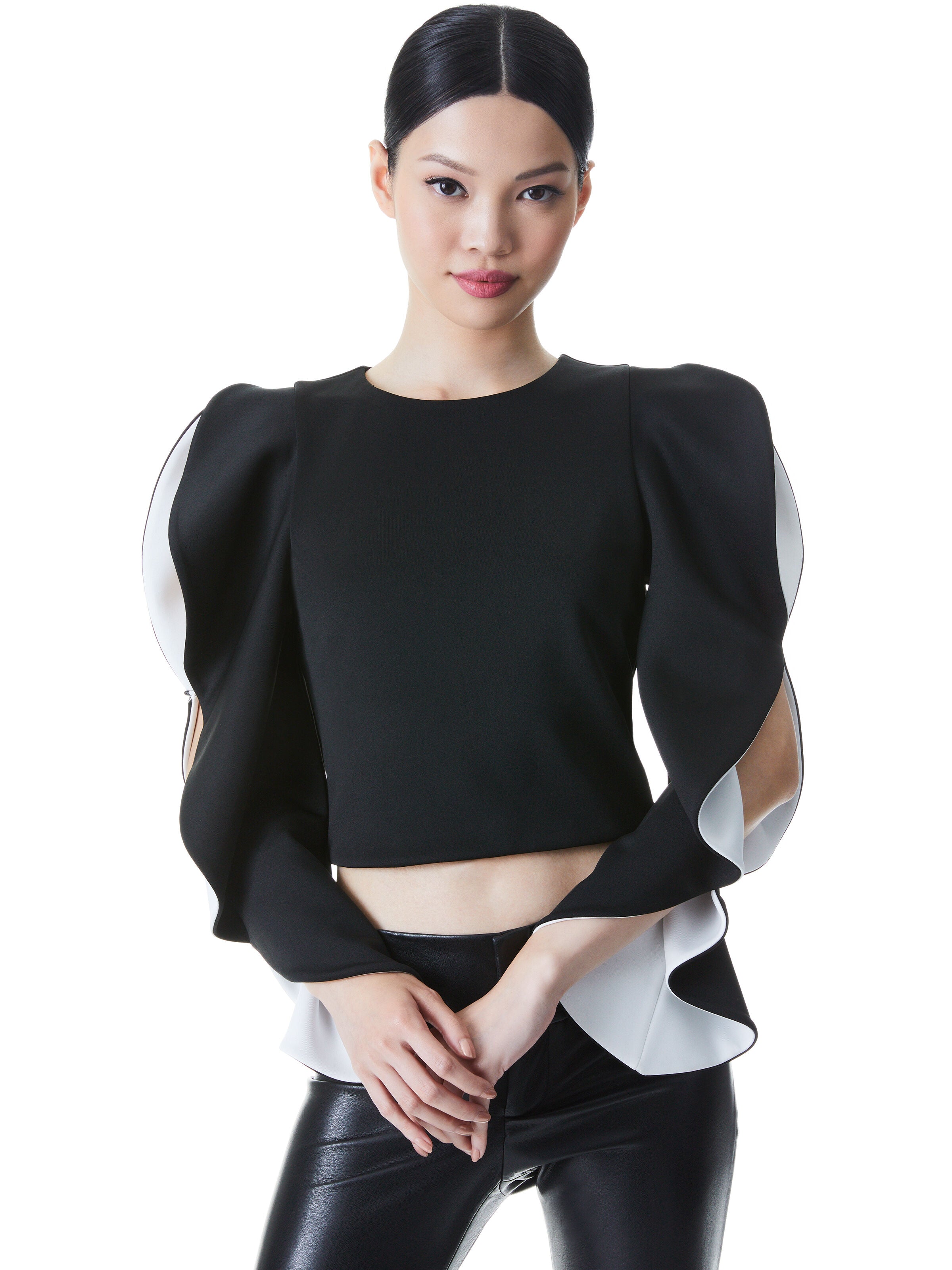 OLLIE RUFFLE SLEEVE CROP TOP-BLACK/OFF WHITE-ALICE + OLIVIA