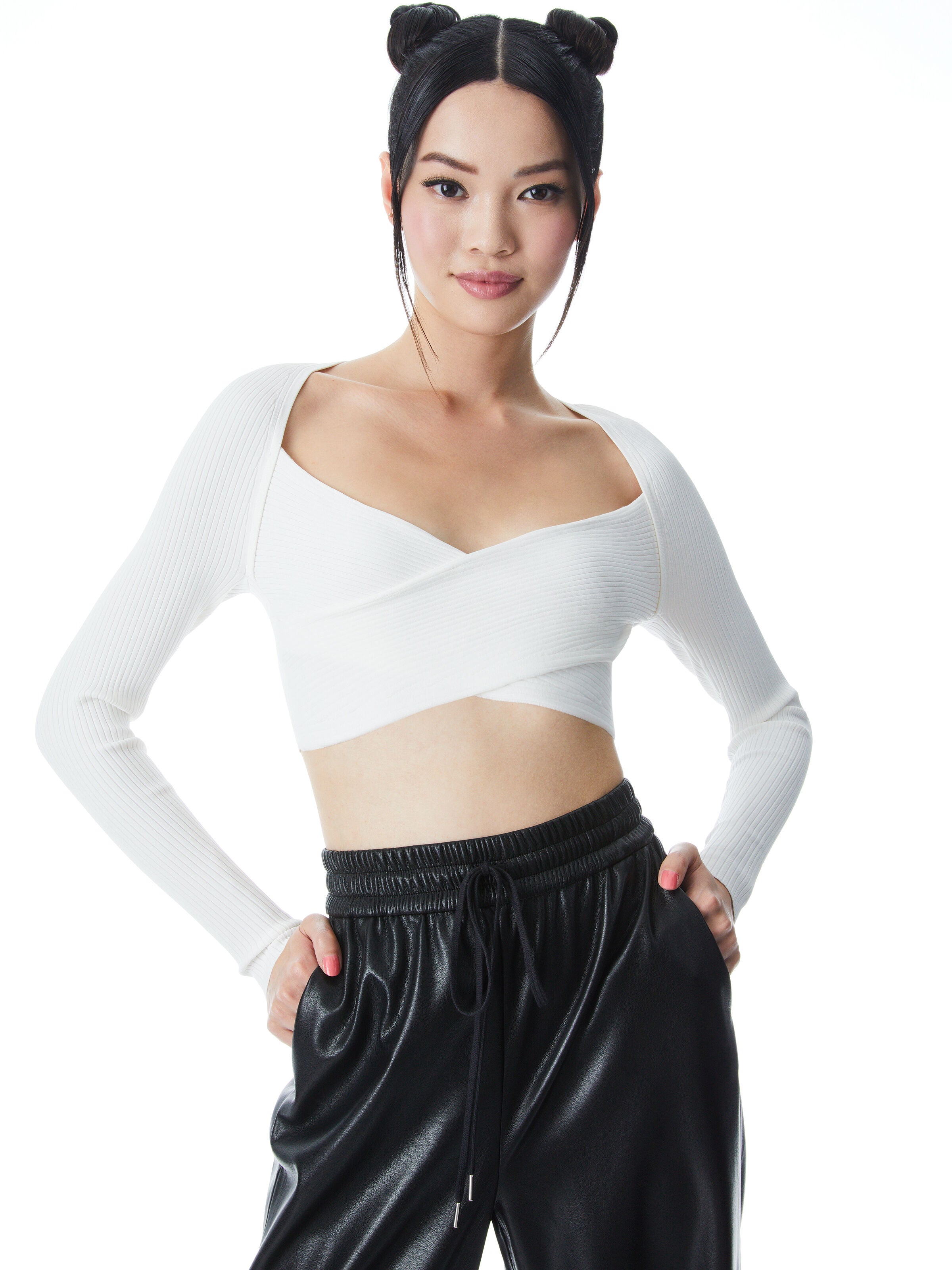 ANNIS TWIST FRONT CROPPED PULLOVER-Black-ALICE + OLIVIA