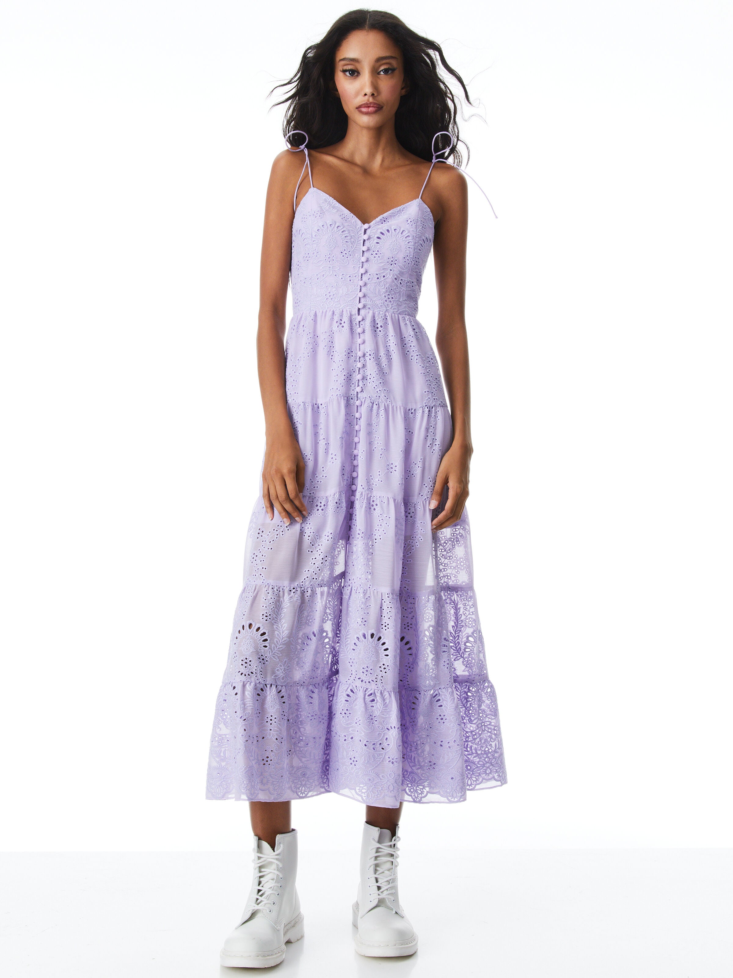 ROBE ÉTAGÉE BOUTONNÉE À ŒILLETS SHANTI-ALICE + OLIVIA