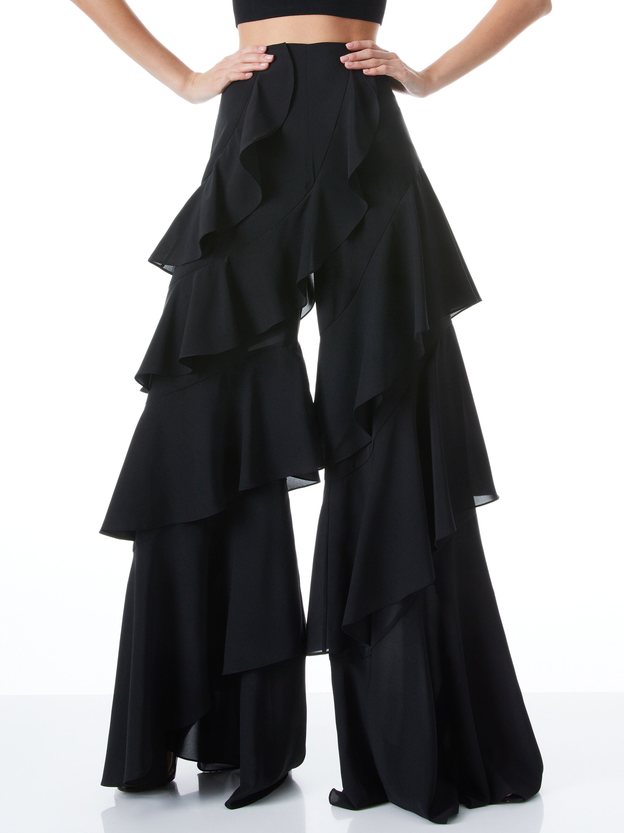 PANTALONI A GAMBA LARGA E BALZE LOTUS