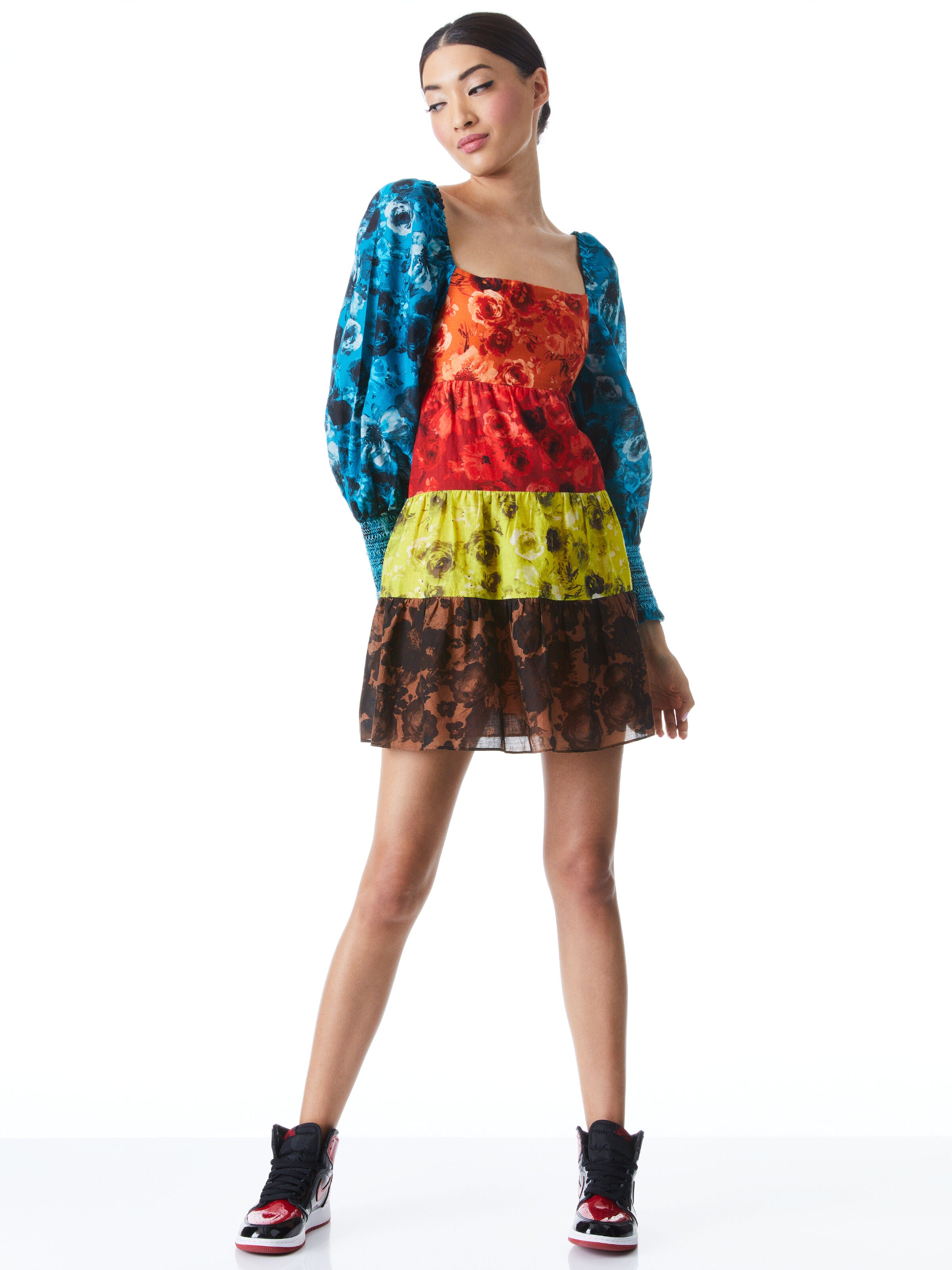 ABITO BABBOLA ROWEN A FASCE CON SCOLLO QUADRATO-ALICE + OLIVIA