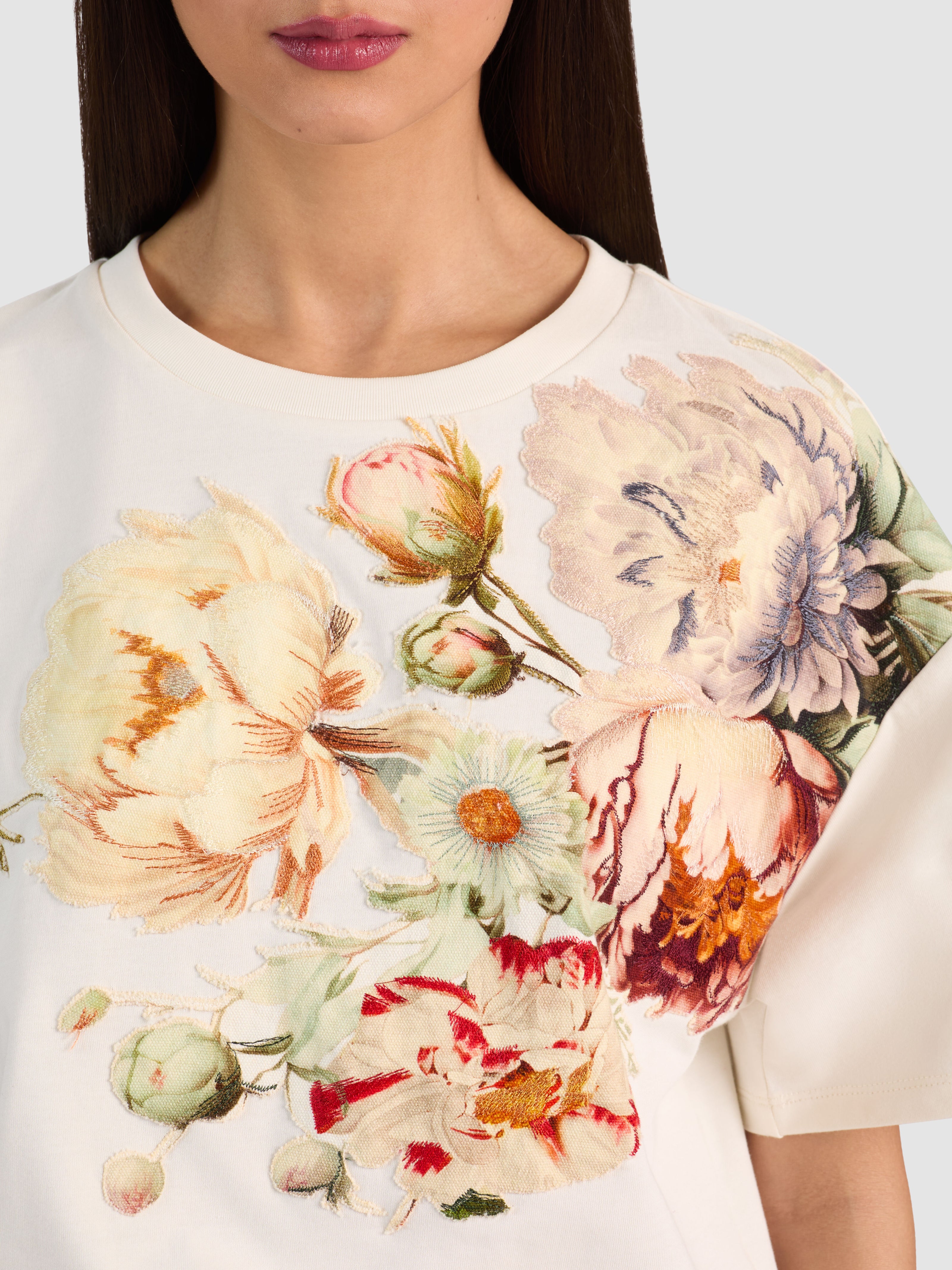 EVAN APPLIQUE OVERSIZED TEE-ECRU/MULTI-ALICE + OLIVIA