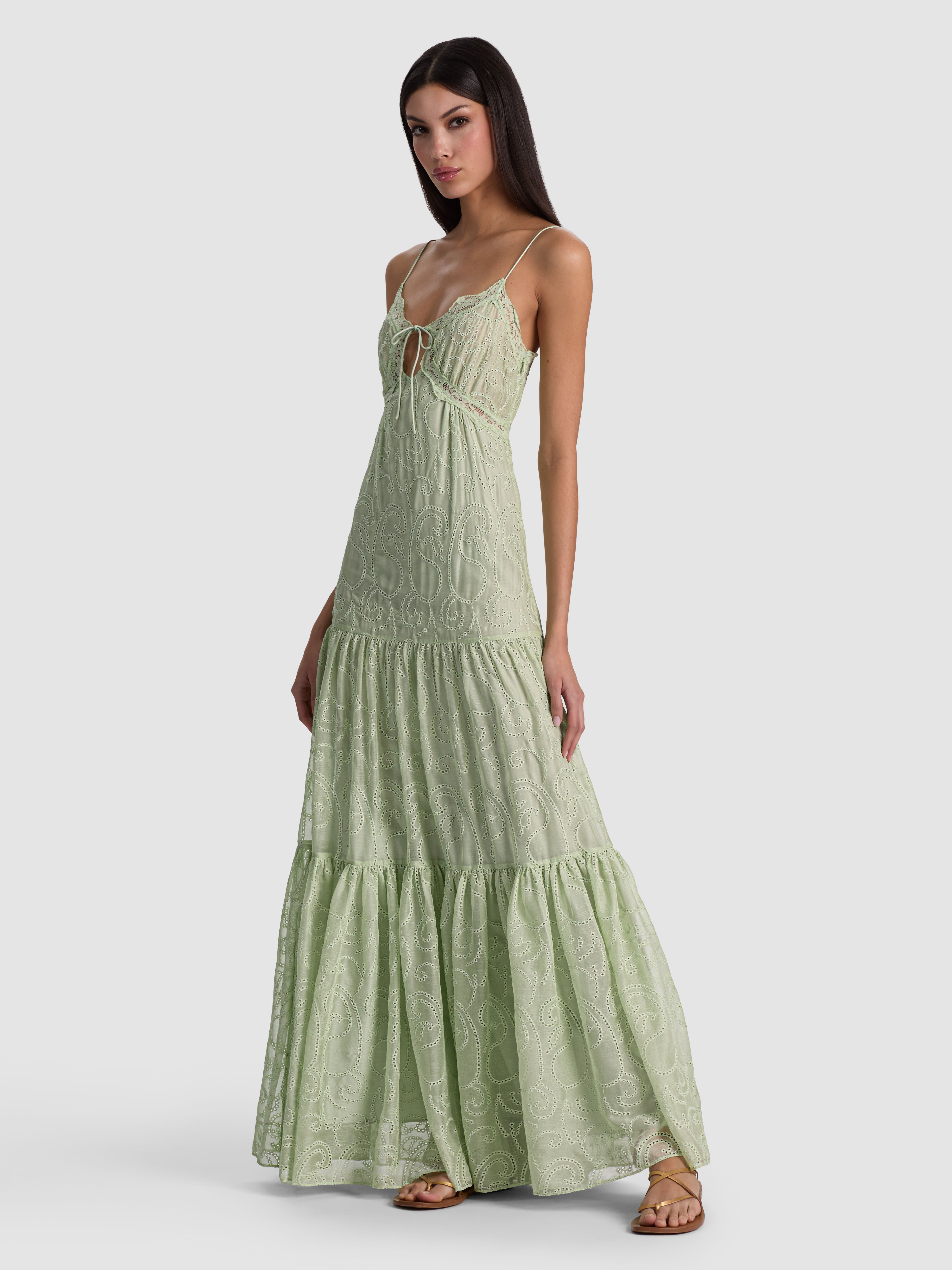 ワンピース thevirgins olivia lace dress NICKY LACE TIERED MAXI DRESS in LIGHT SAGE | ALICE + OLIVIA