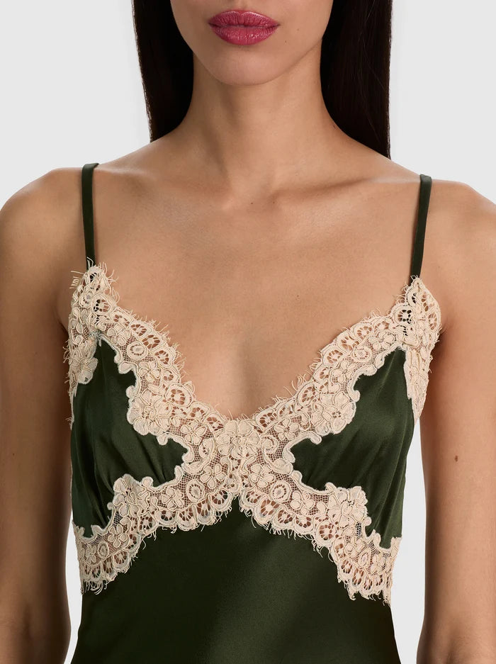 ROBE NUISSETTE JULIETTA EN DENTELLE DÉCOUPÉE-ALICE + OLIVIA