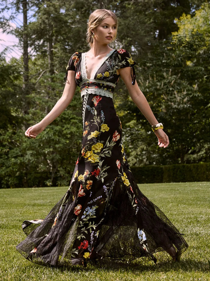 ROBE MIDI EN DENTELLE ÉVIDÉE PROFONDE-ALICE + OLIVIA
