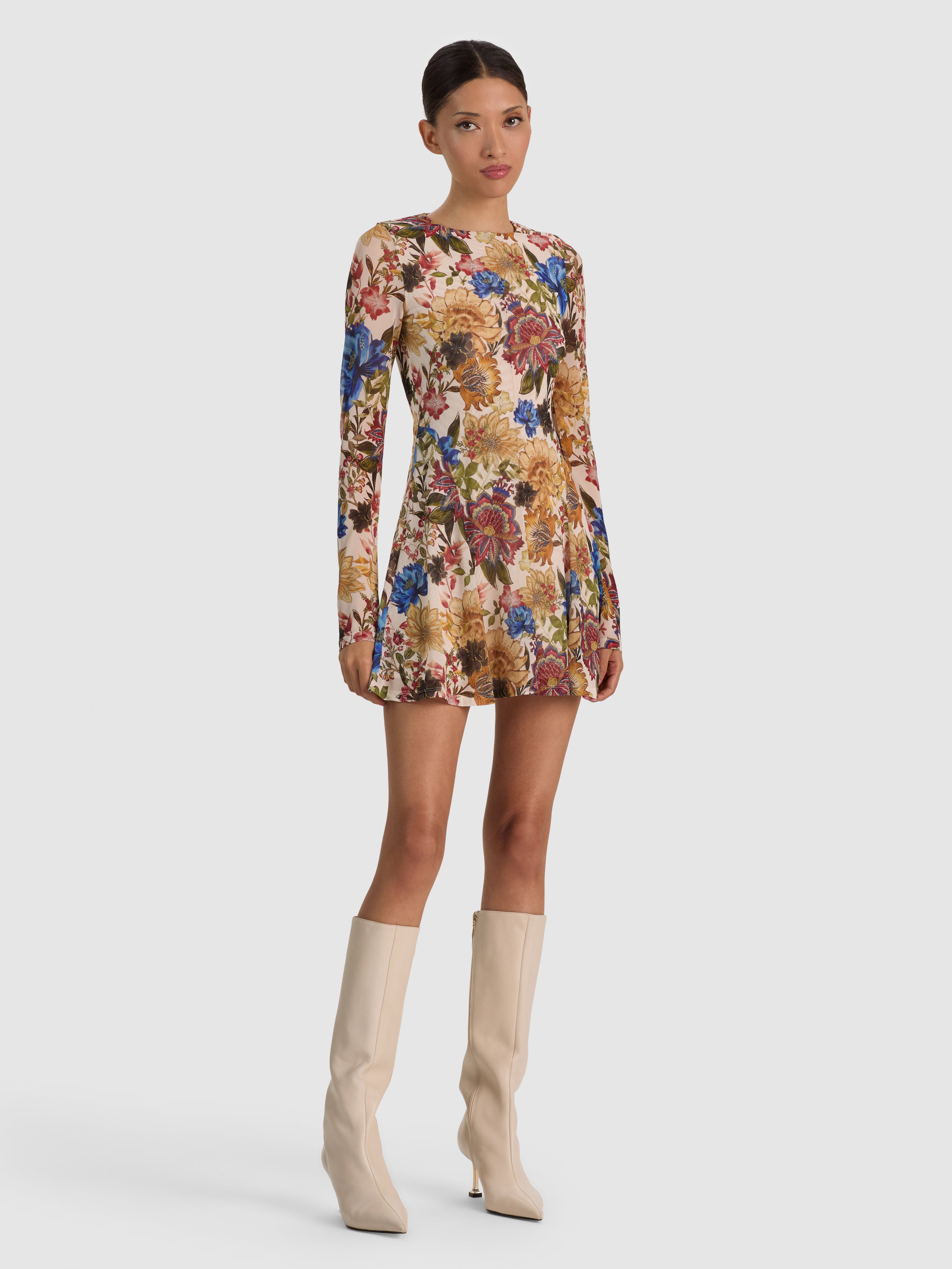 ROBE COURTE ÉVASÉE DELORA À MANCHES LONGUES-ALICE + OLIVIA