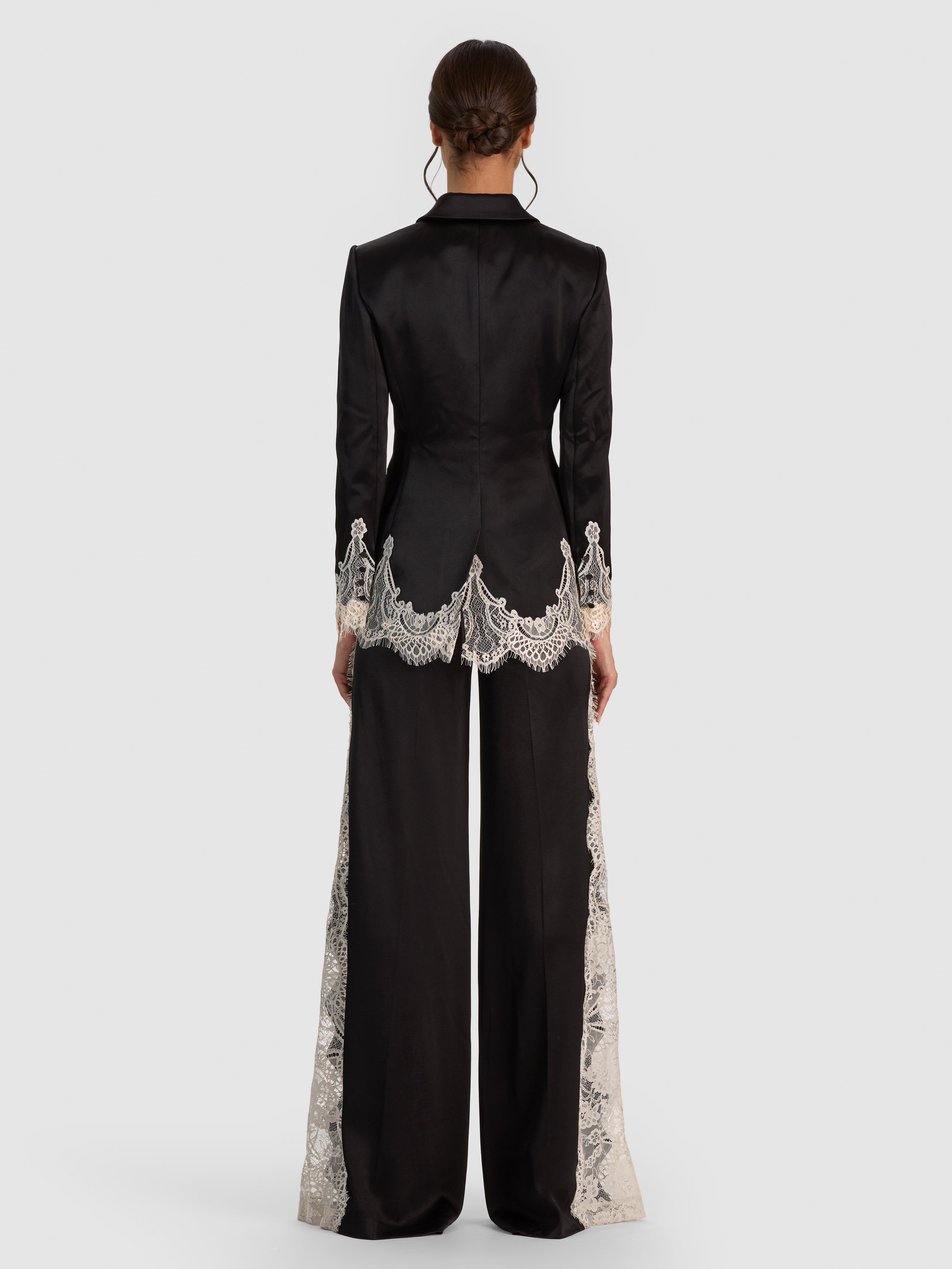 BREANN LACE FITTED BLAZER-BLACK/CHINO-ALICE + OLIVIA