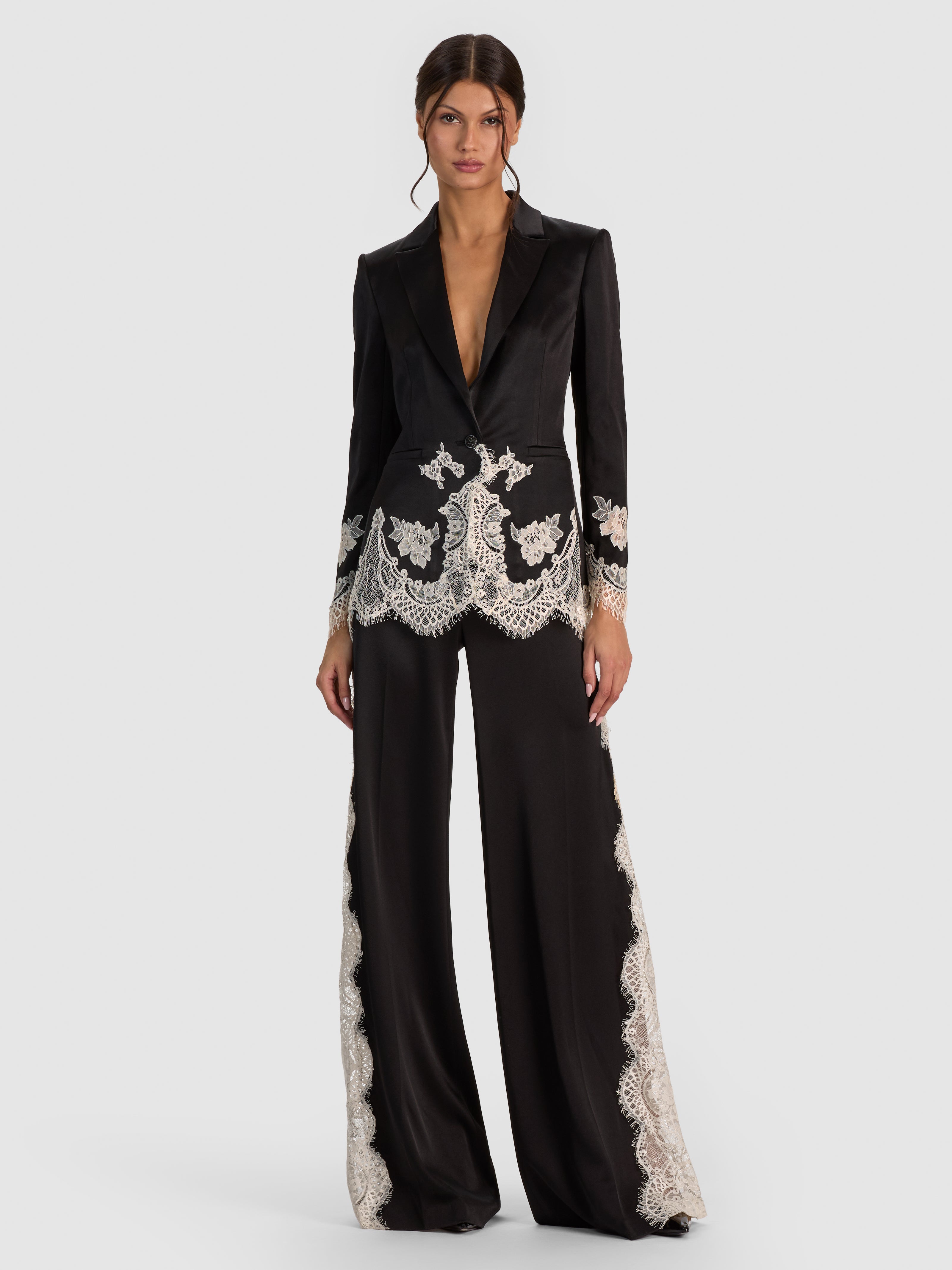 BREANN LACE FITTED BLAZER-BLACK/CHINO-ALICE + OLIVIA