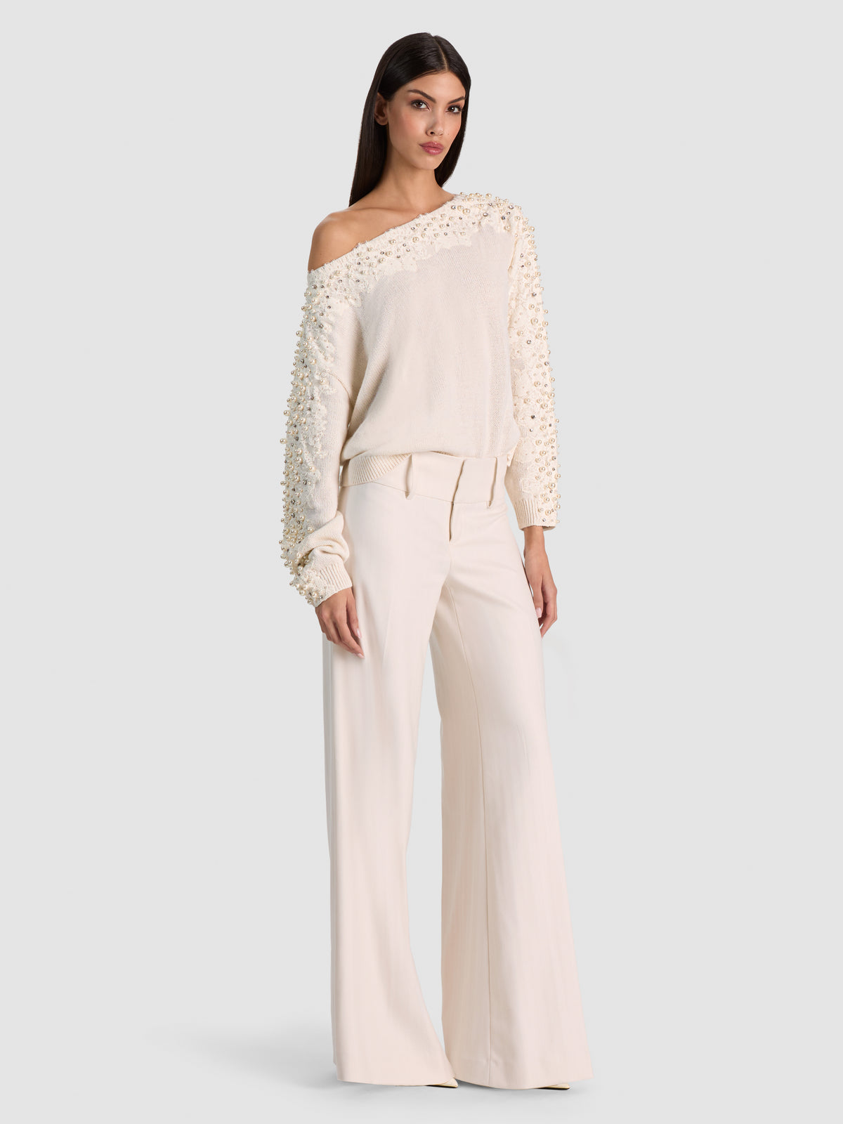 PULLOVER LENNA CON SCOLLO APERTO E DECORAZIONI - BIANCO TENUE