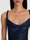 ROBE MIDI MONIQUE COL BENITIER ASYMÉTRIQUE À BRETELLES FINES ET FENTE HAUTE-ALICE + OLIVIA