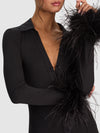 ROBE FREYA AJUSTÉE CINTREE BOUTONNÉE AVEC POIGNETS AMOVIBLES EN PLUMES-ALICE + OLIVIA