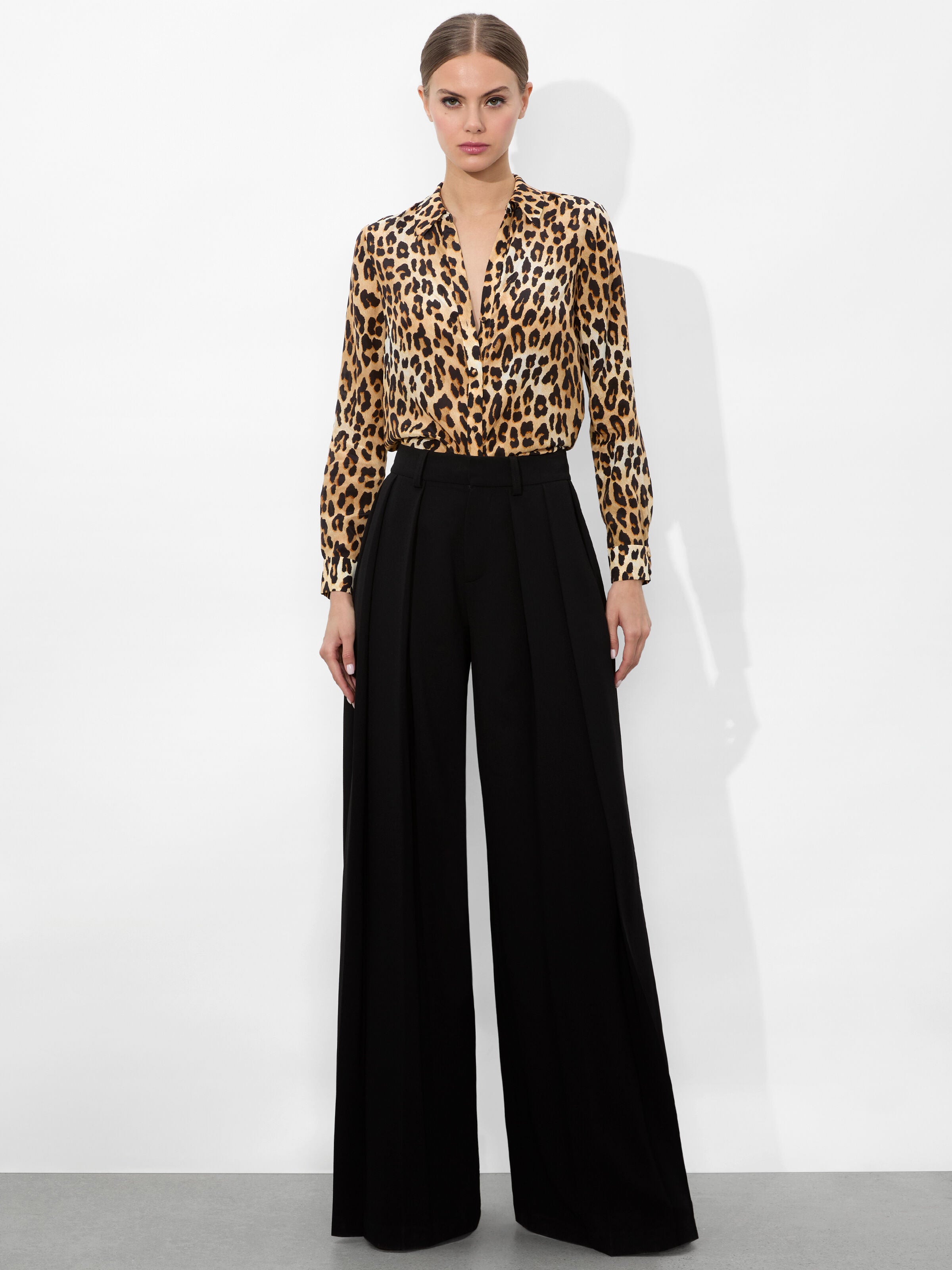ELOISE BUTTON DOWN in SPOTTED LEOPARD MULTI | ALICE + OLIVIA
