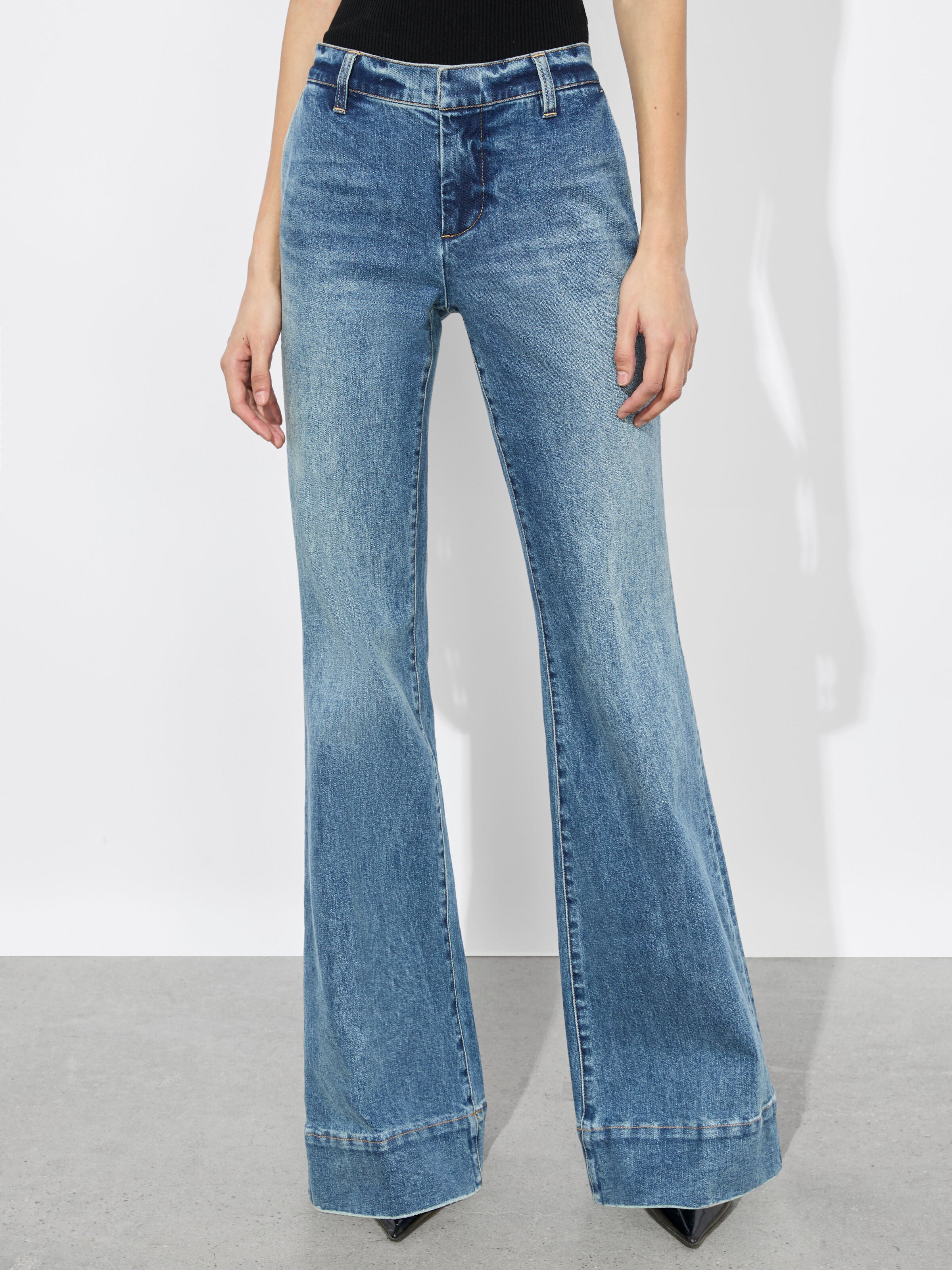 REMI BOOTCUT JEAN-LIANA VINTAGE BLUE-ALICE + OLIVIA