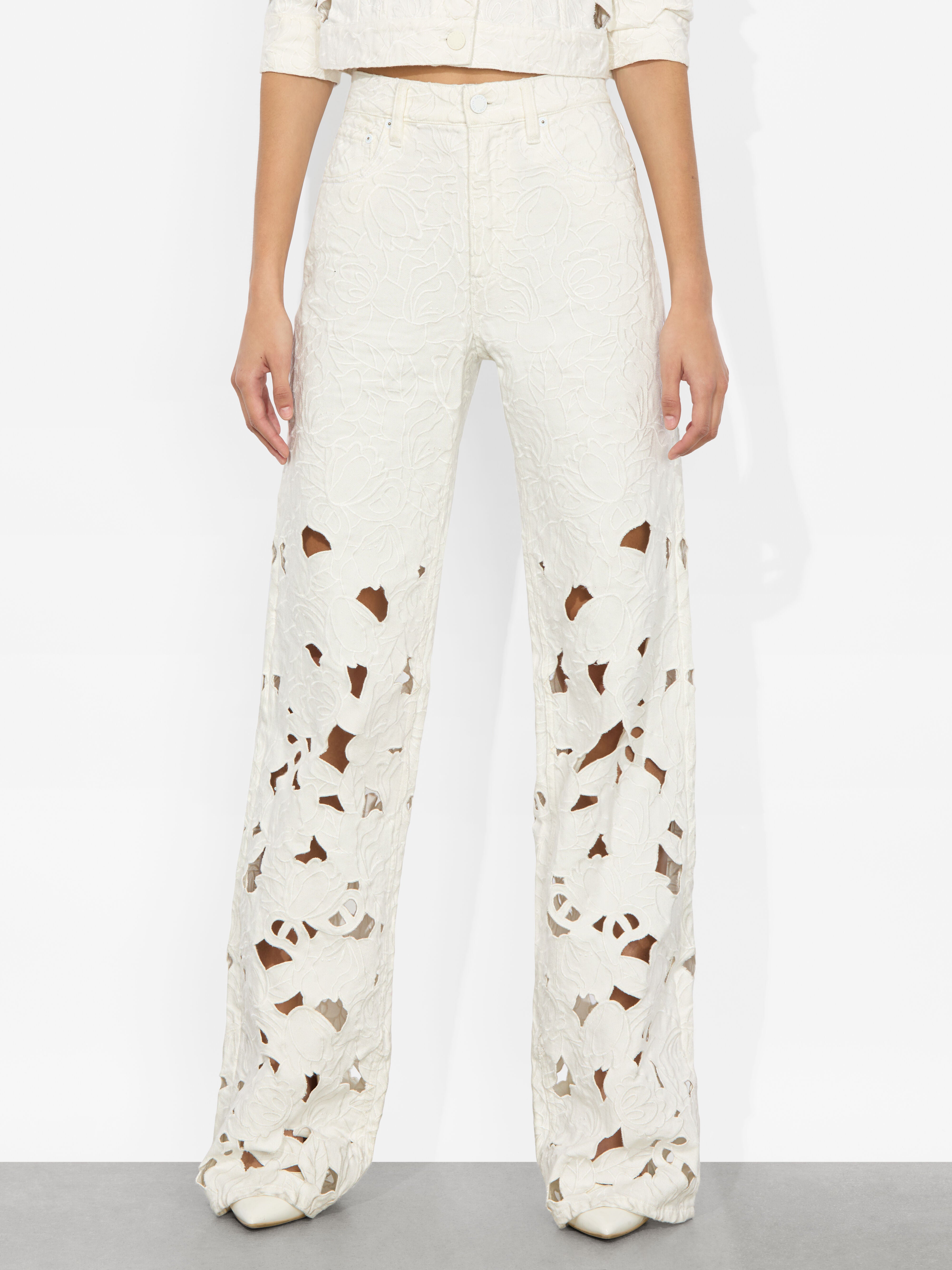 WEEZY EYELET JEAN-ALICE + OLIVIA