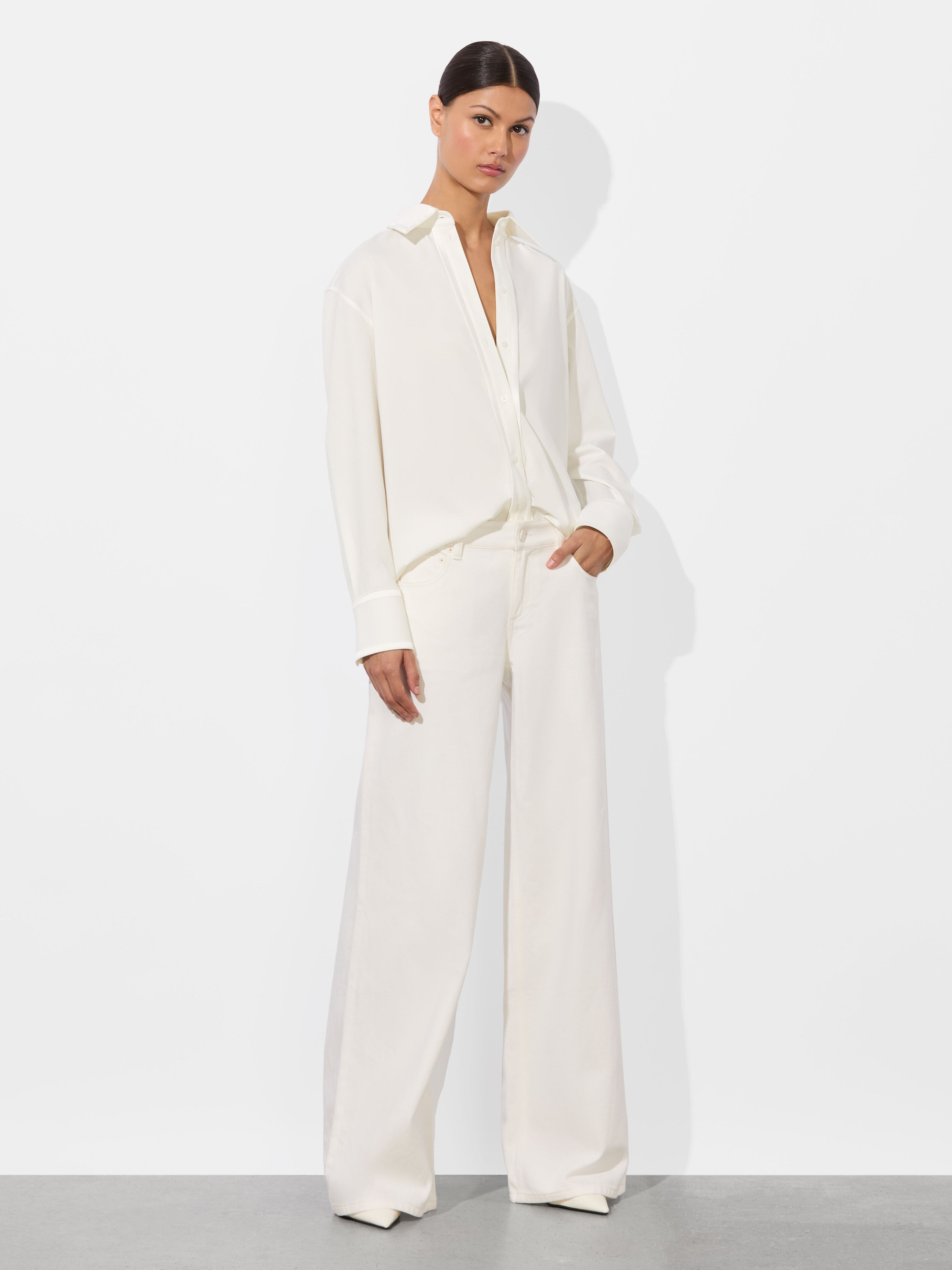 AMAZING JEAN-OFF WHITE-ALICE + OLIVIA