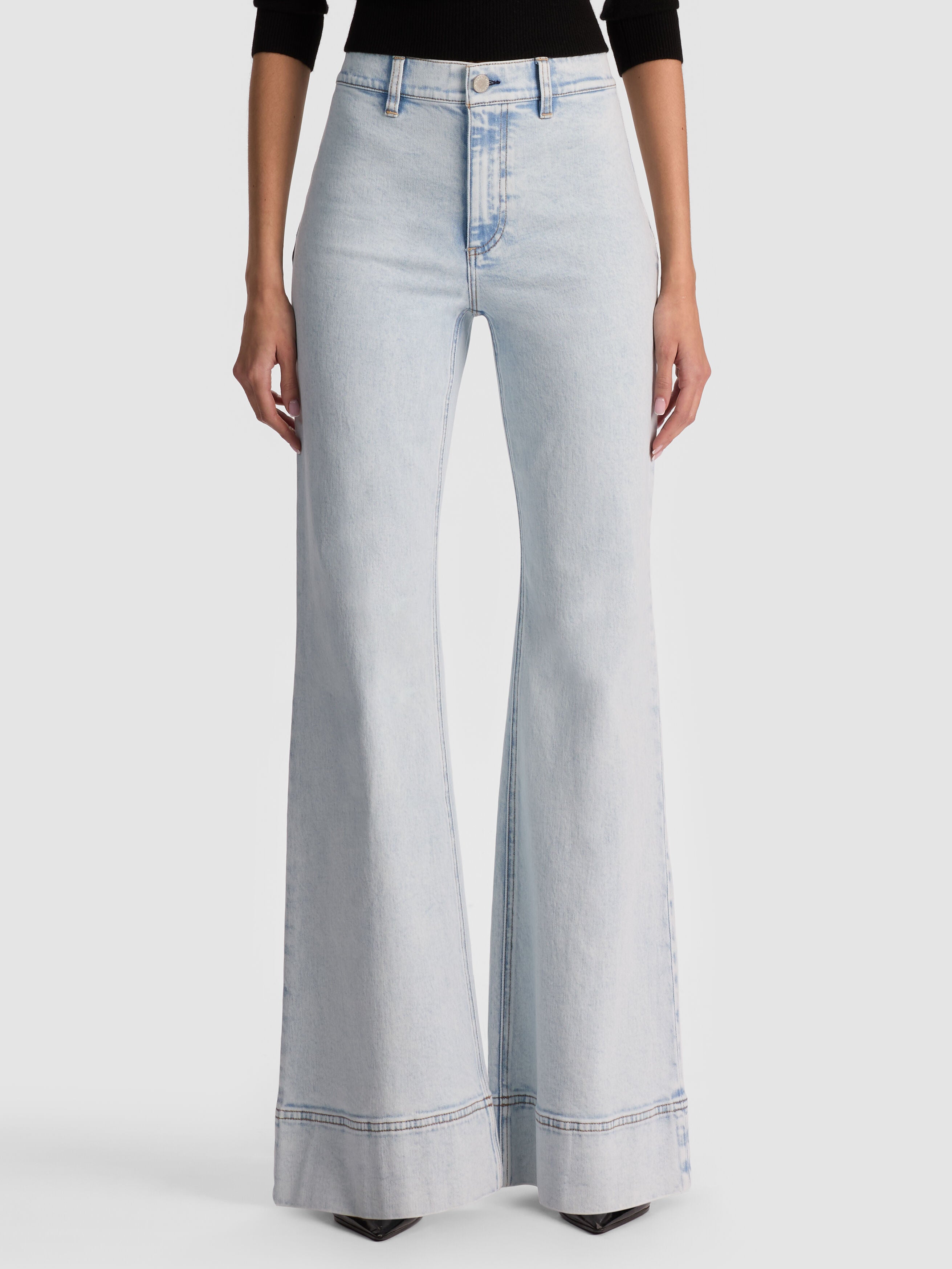 GORGEOUS JEAN-DARLA LIGHT INDIGO-ALICE + OLIVIA