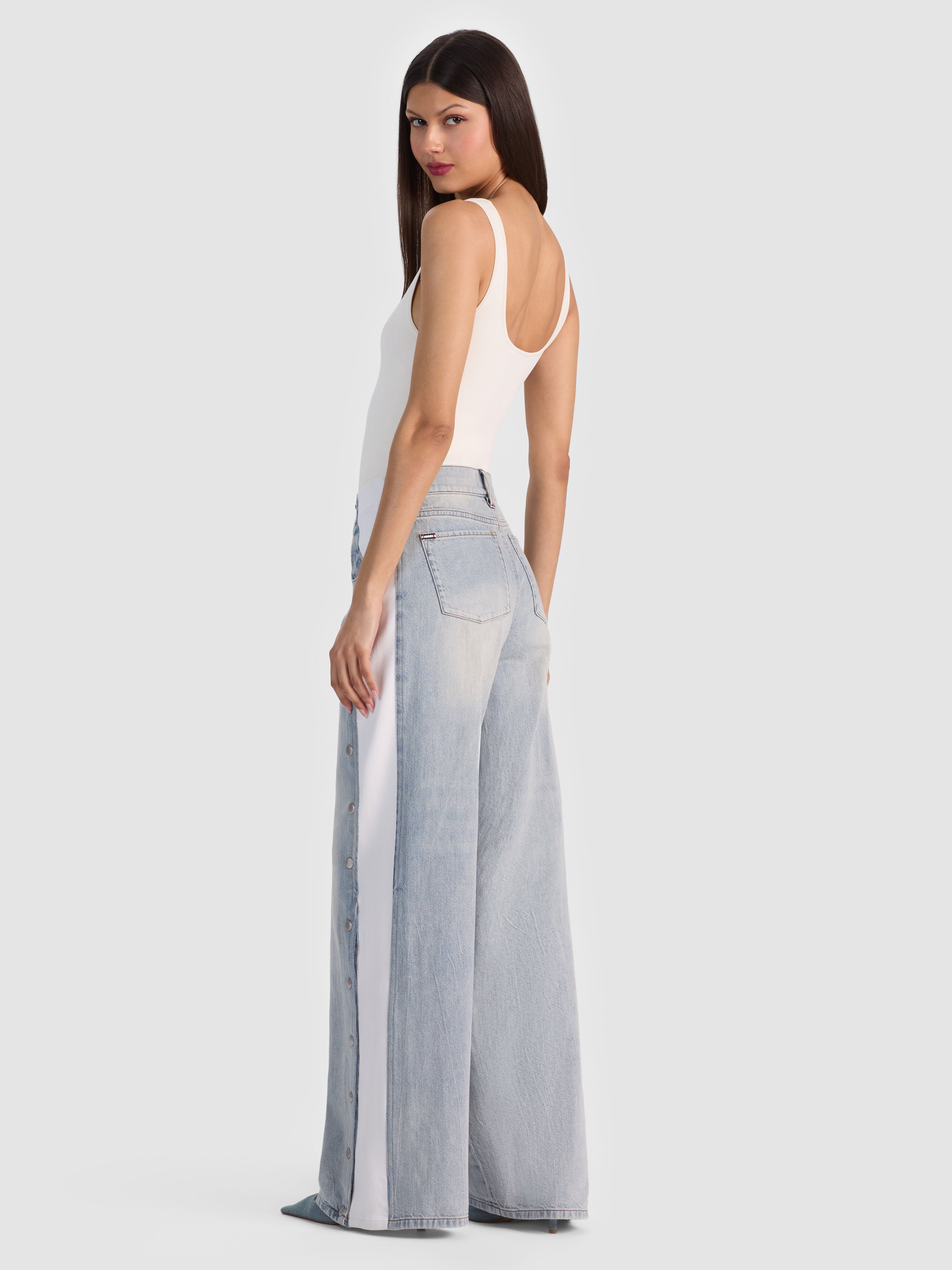 AMAZING SNAP JEAN in ROCKSTAR BLUE | ALICE + OLIVIA