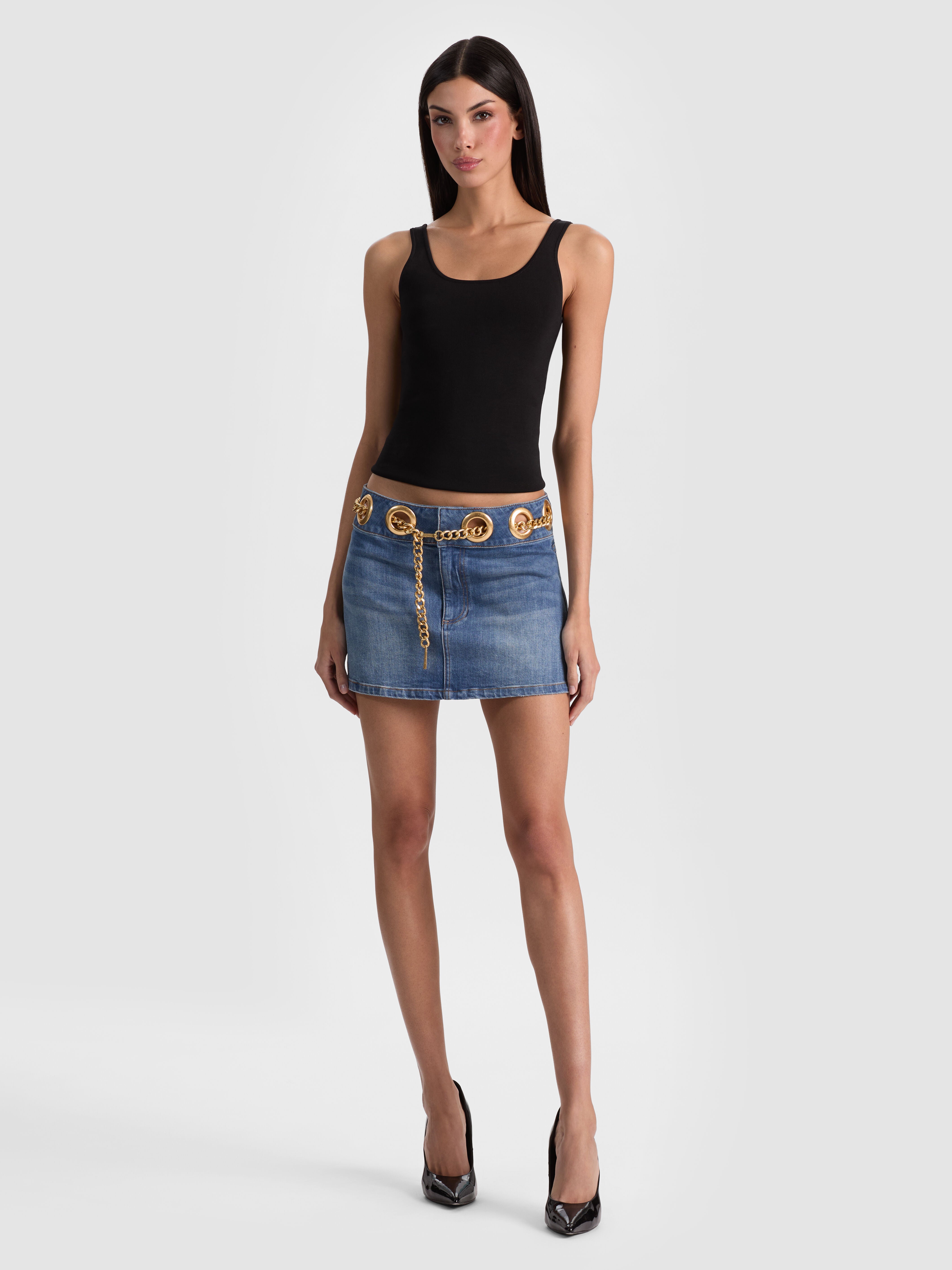 MORGANA CHAIN BELT DENIM MINI SKIRT in BROOKLYN BLUE | ALICE + OLIVIA