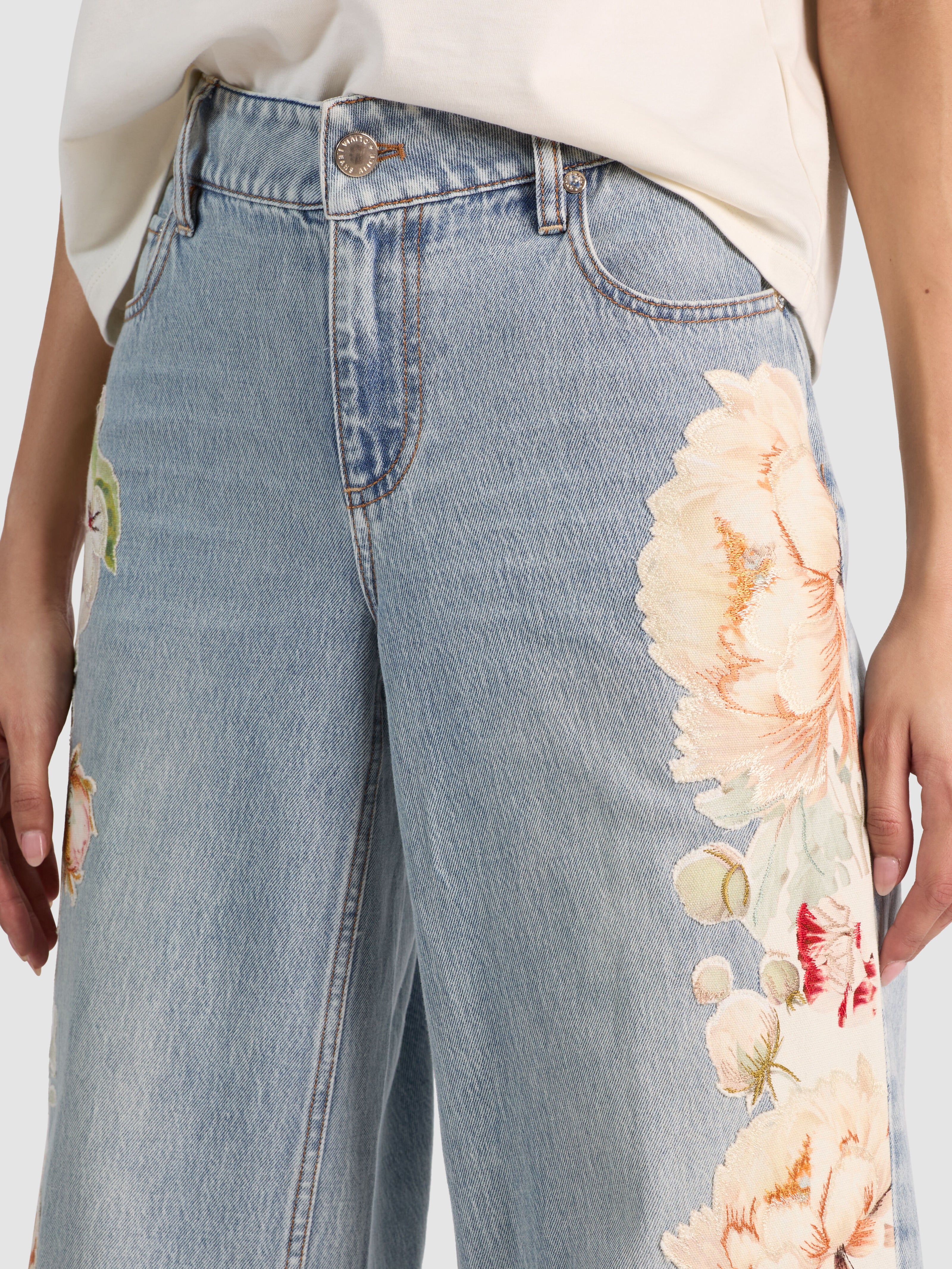 JEAN IMPRESSIONNANT-ALICE + OLIVIA