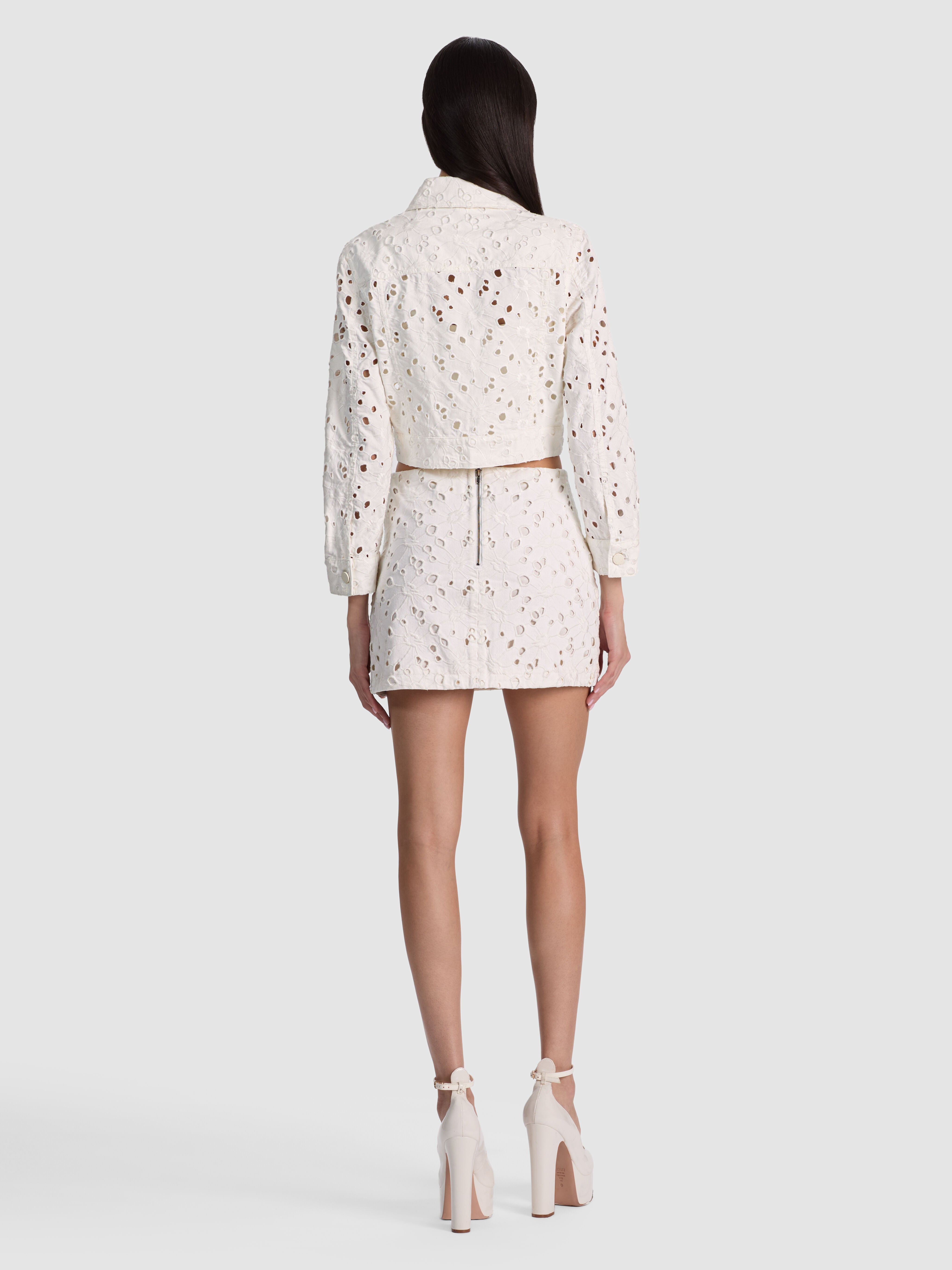 CHLOE DENIM JACKET in OFF WHITE | ALICE + OLIVIA