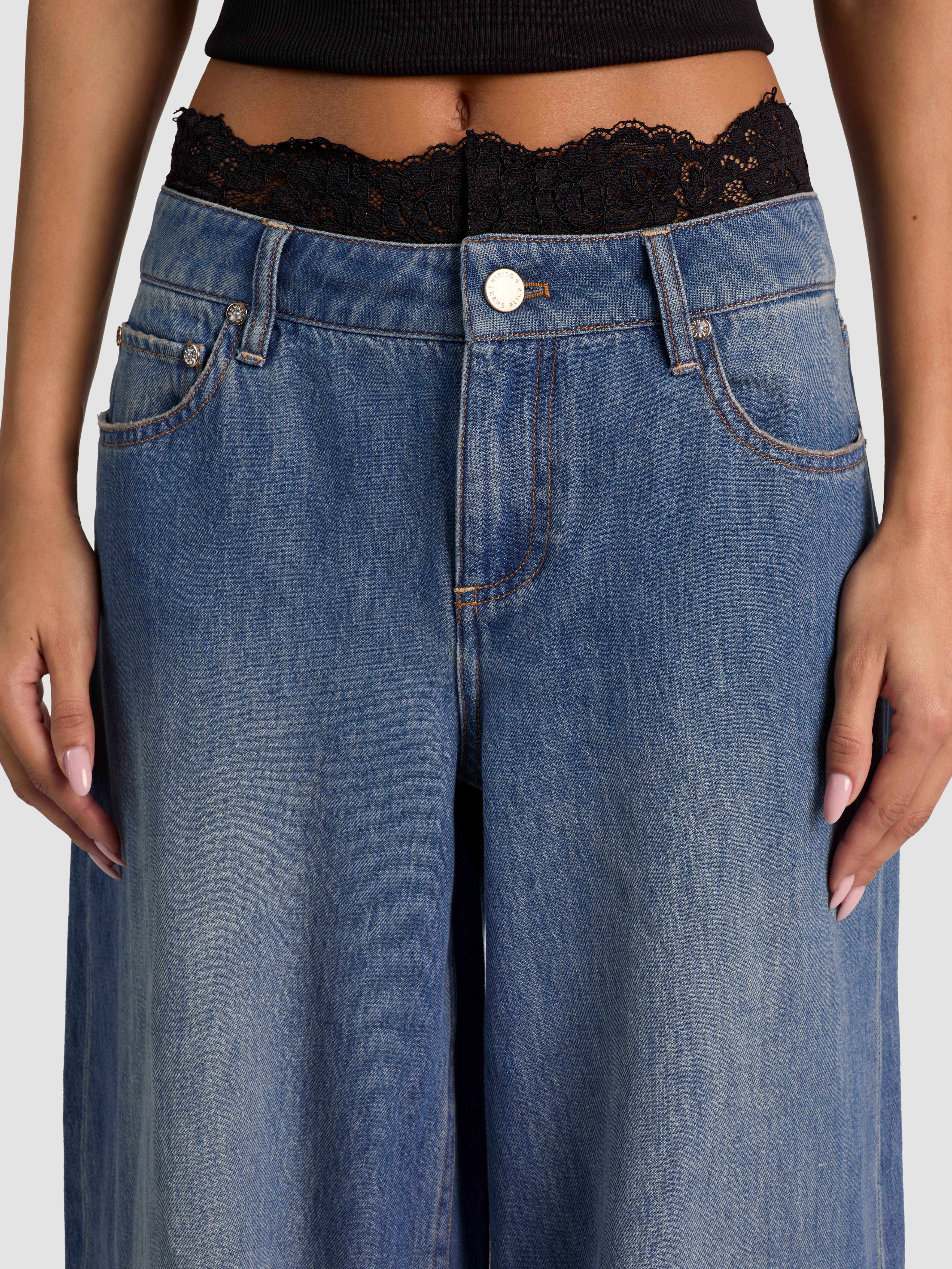 IAN LACE TRIM JEAN in BROOKLYN BLUE | ALICE + OLIVIA