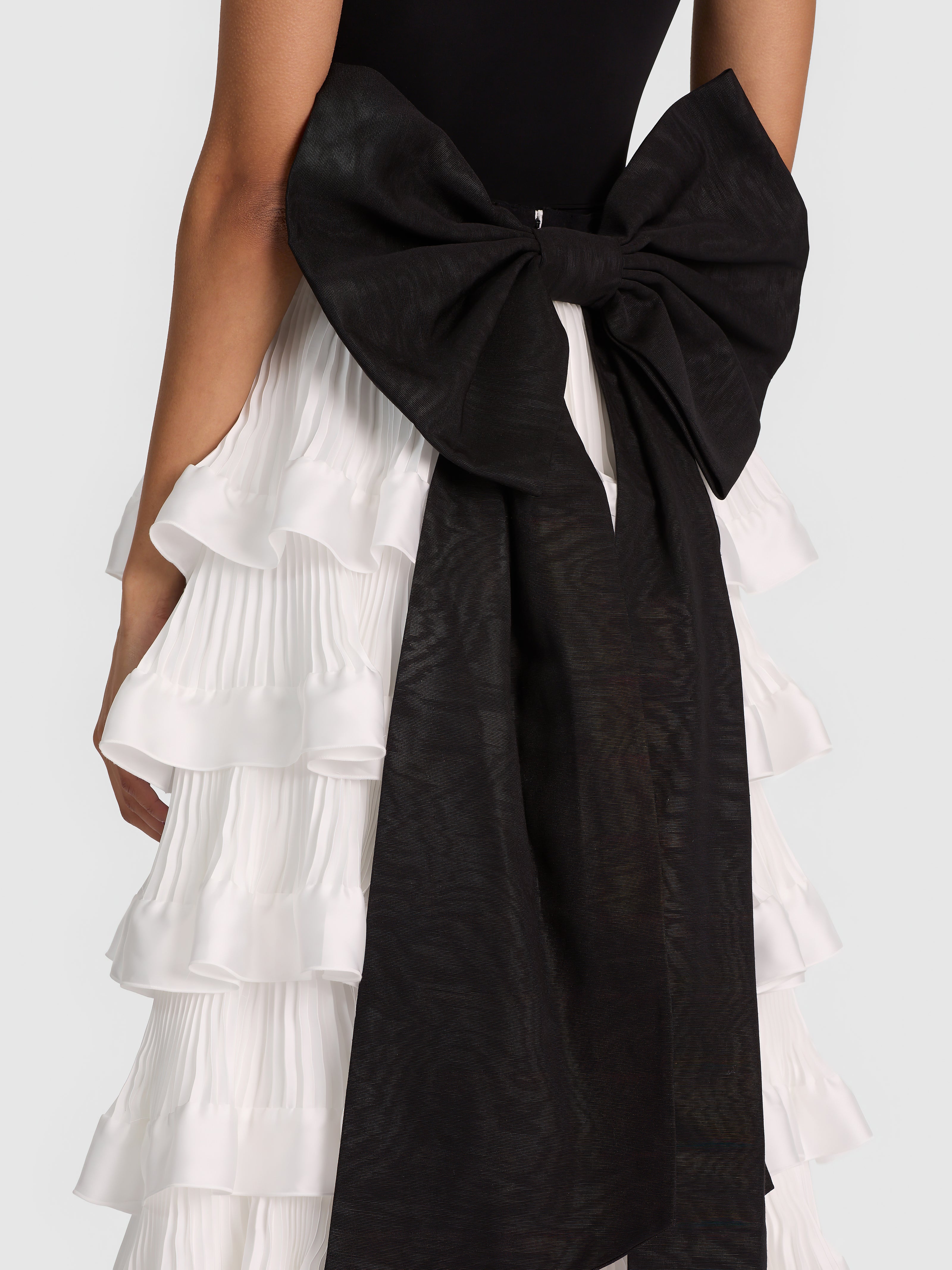 AVANA BOW BK ABITO LUNGO PLISSETTATO A STRATI-ALICE + OLIVIA