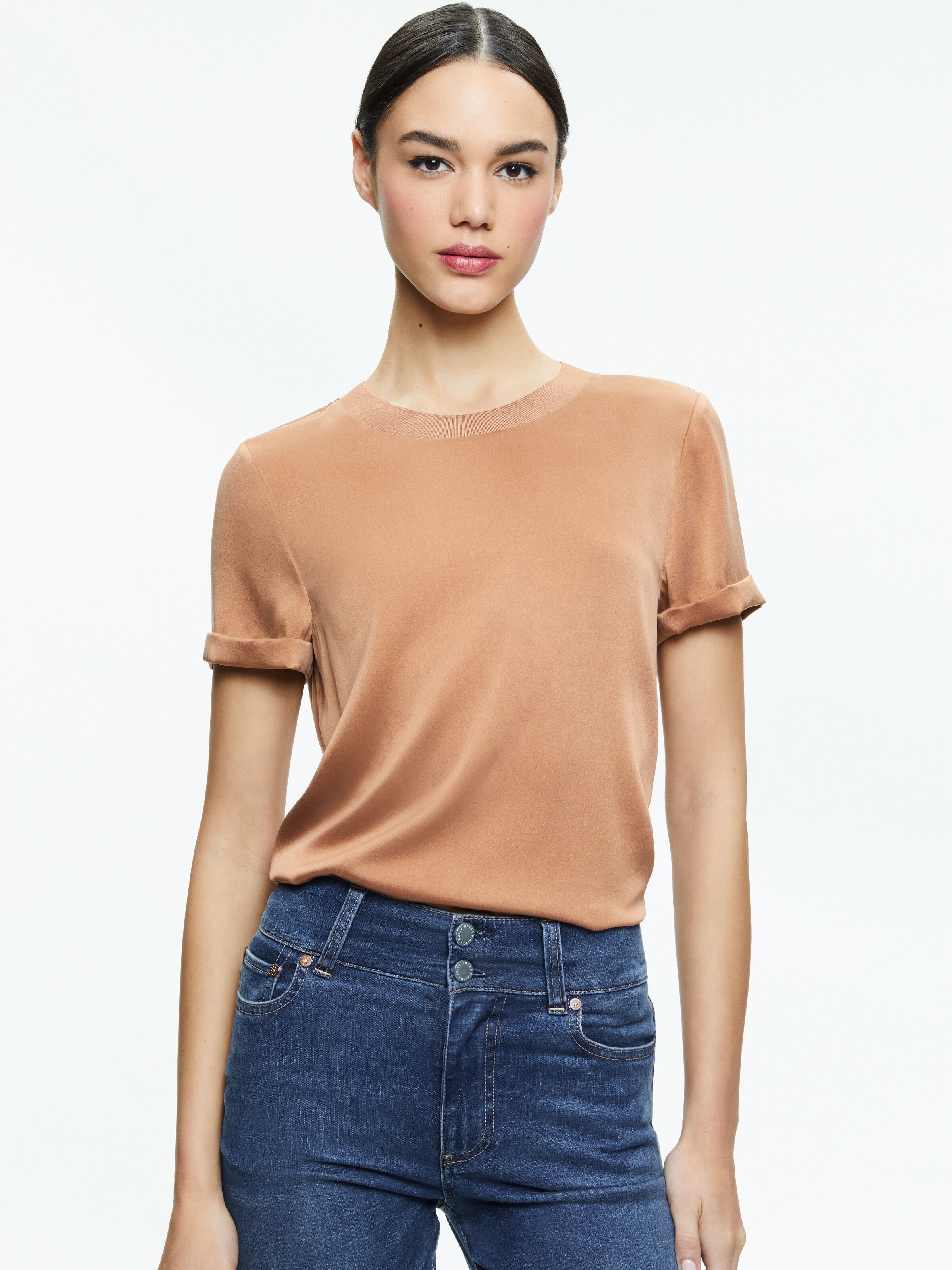 T-shirt girocollo Braden con spalle scese