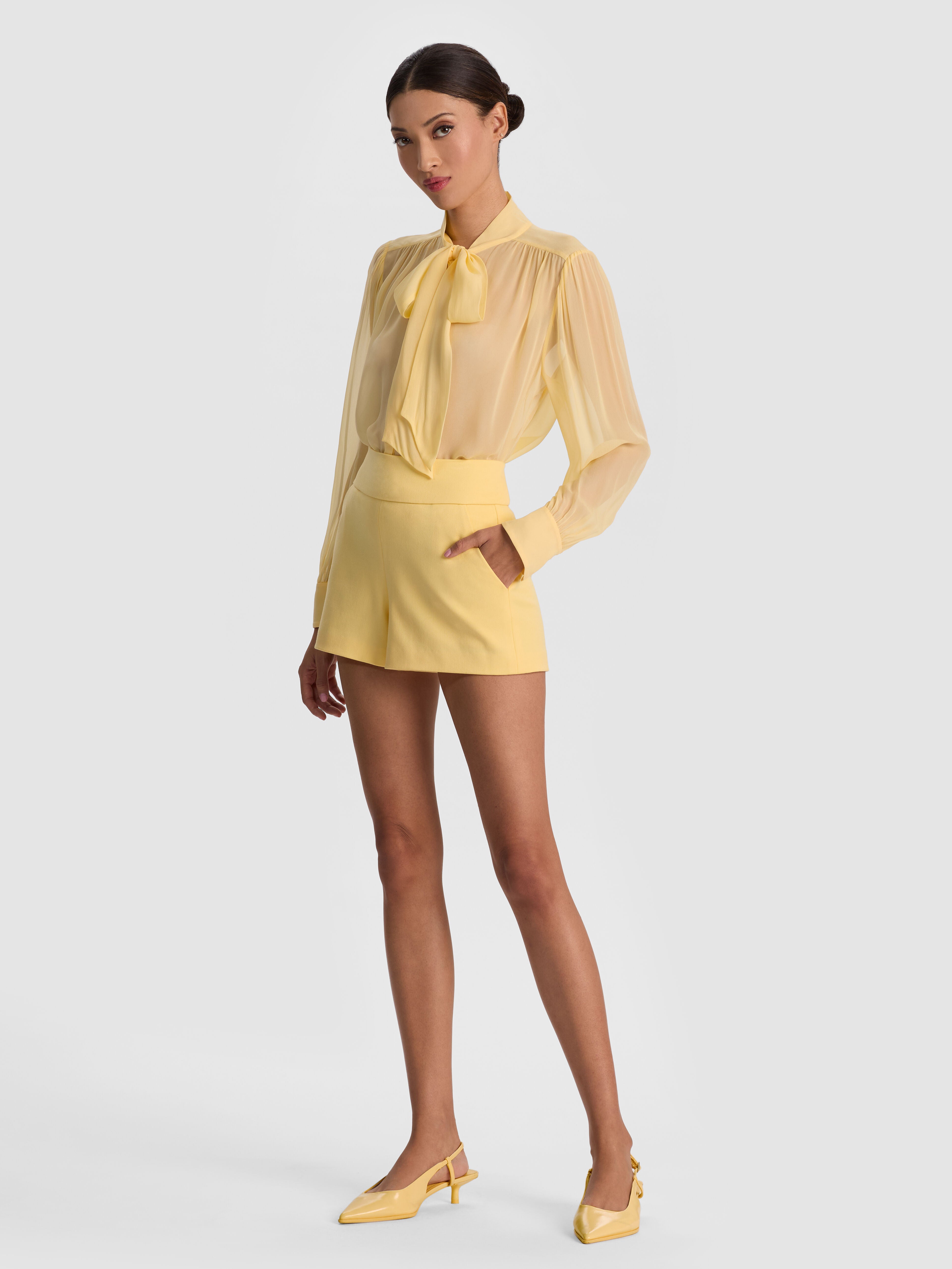 DONALD SHORT in BUTTER | ALICE + OLIVIA