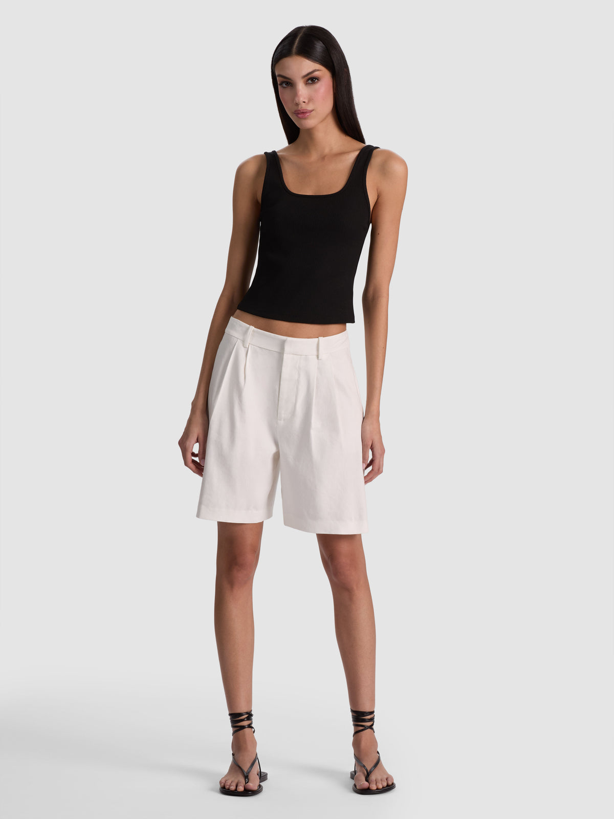 CONRY PLEATED BERMUDA SHORT - OFF WHITE