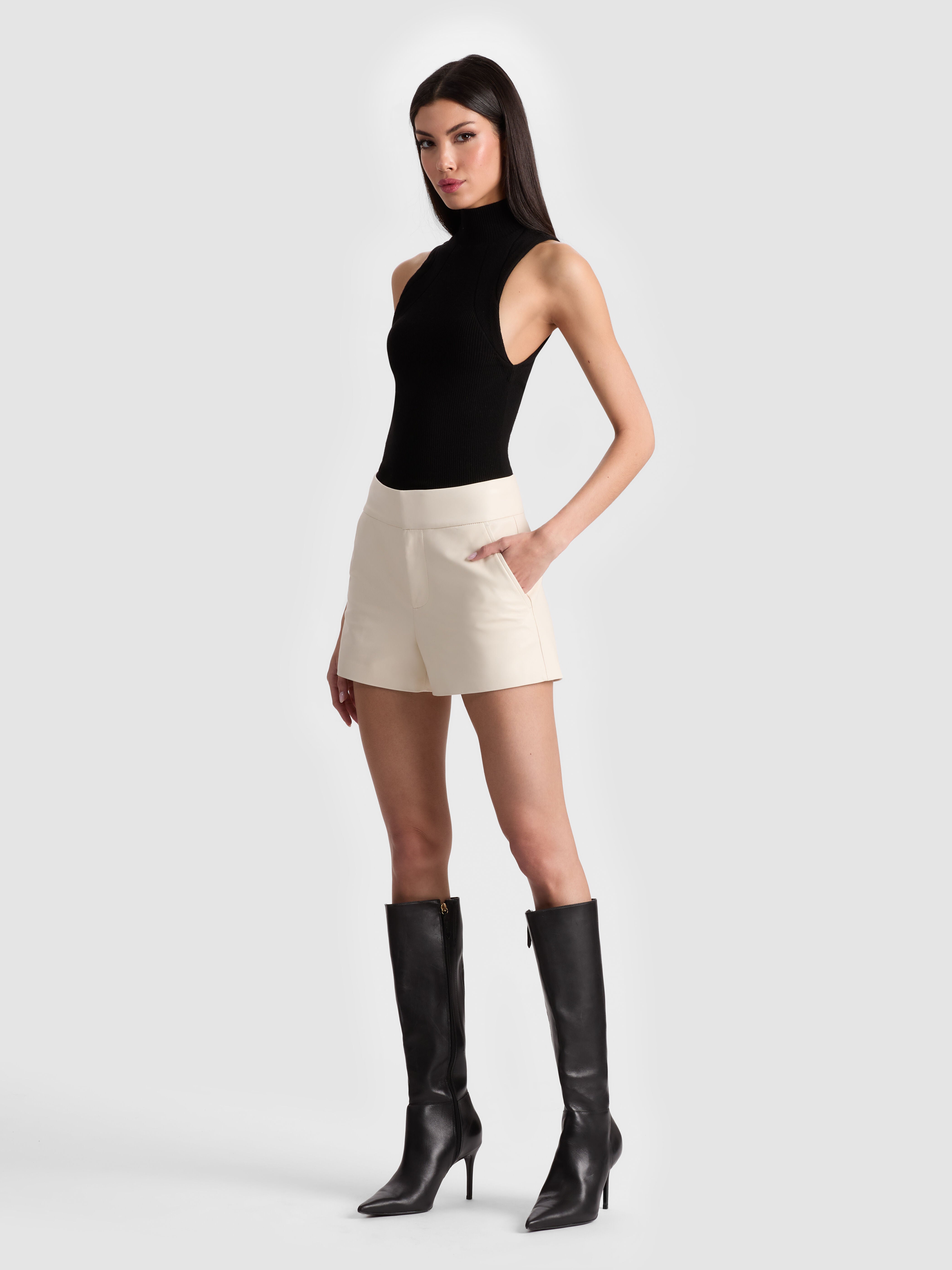 CADY LEATHER SHORT in WHITE | ALICE + OLIVIA