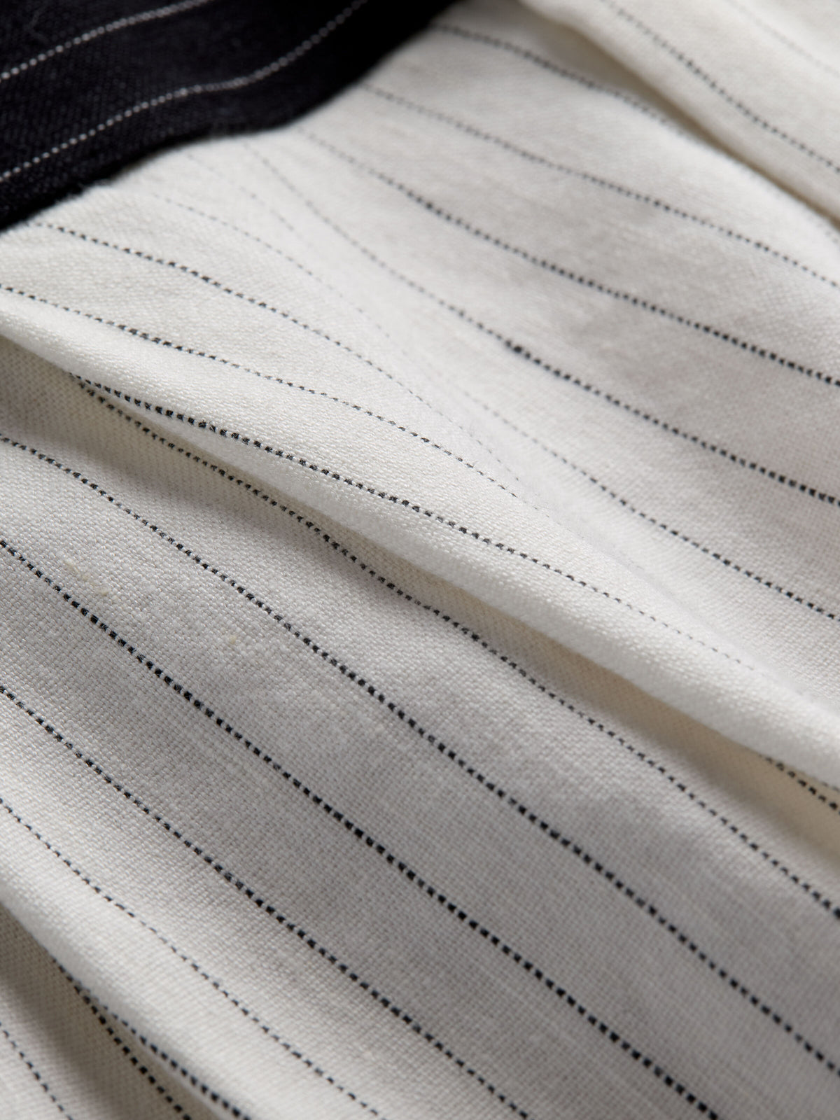 CONRY PLEATED COMBO SHORT - OFF WHITE/BLACK PINSTRIPE